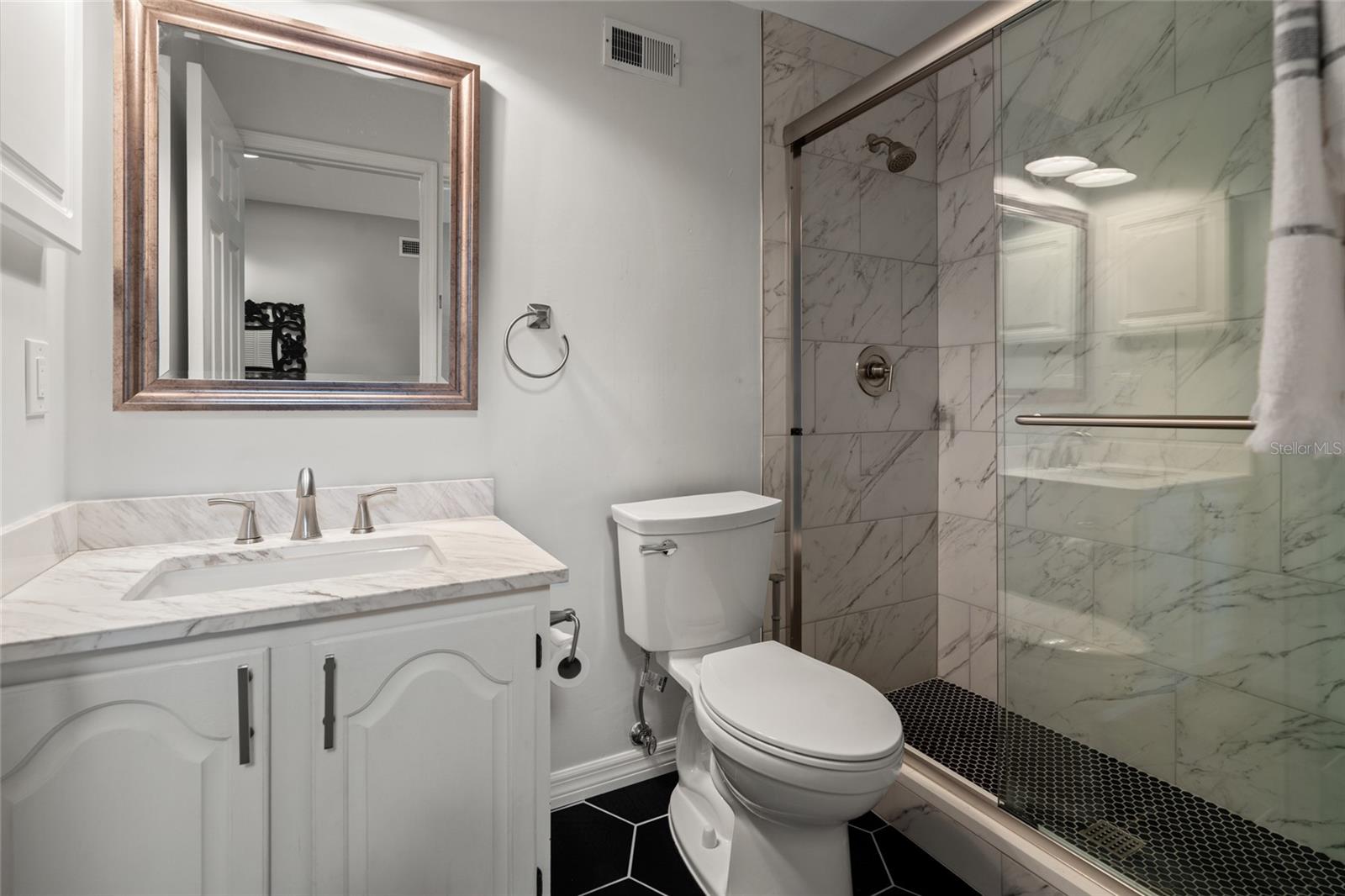 Image 31 of 44 For 1508 Bay Villa Place B