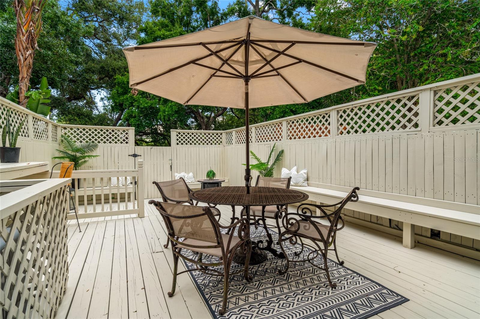 Image 32 of 44 For 1508 Bay Villa Place B