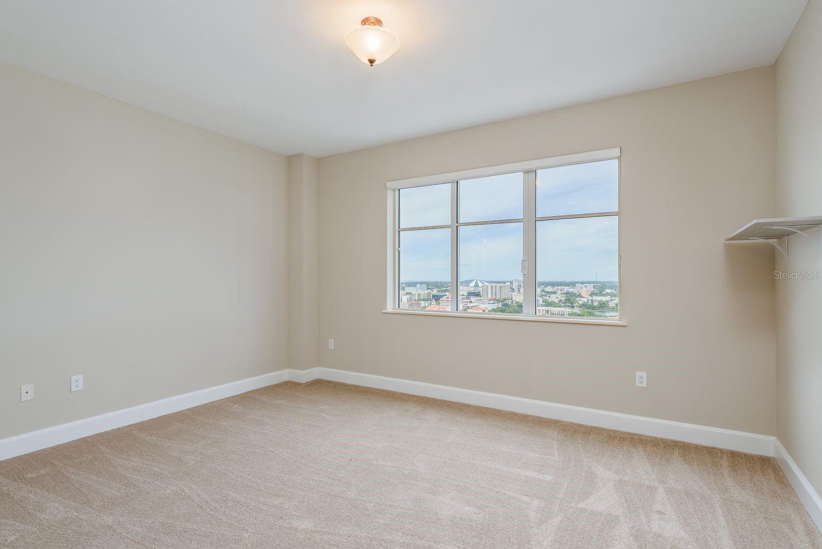 Image 30 of 71 For 300 Beach Drive Ne 2601