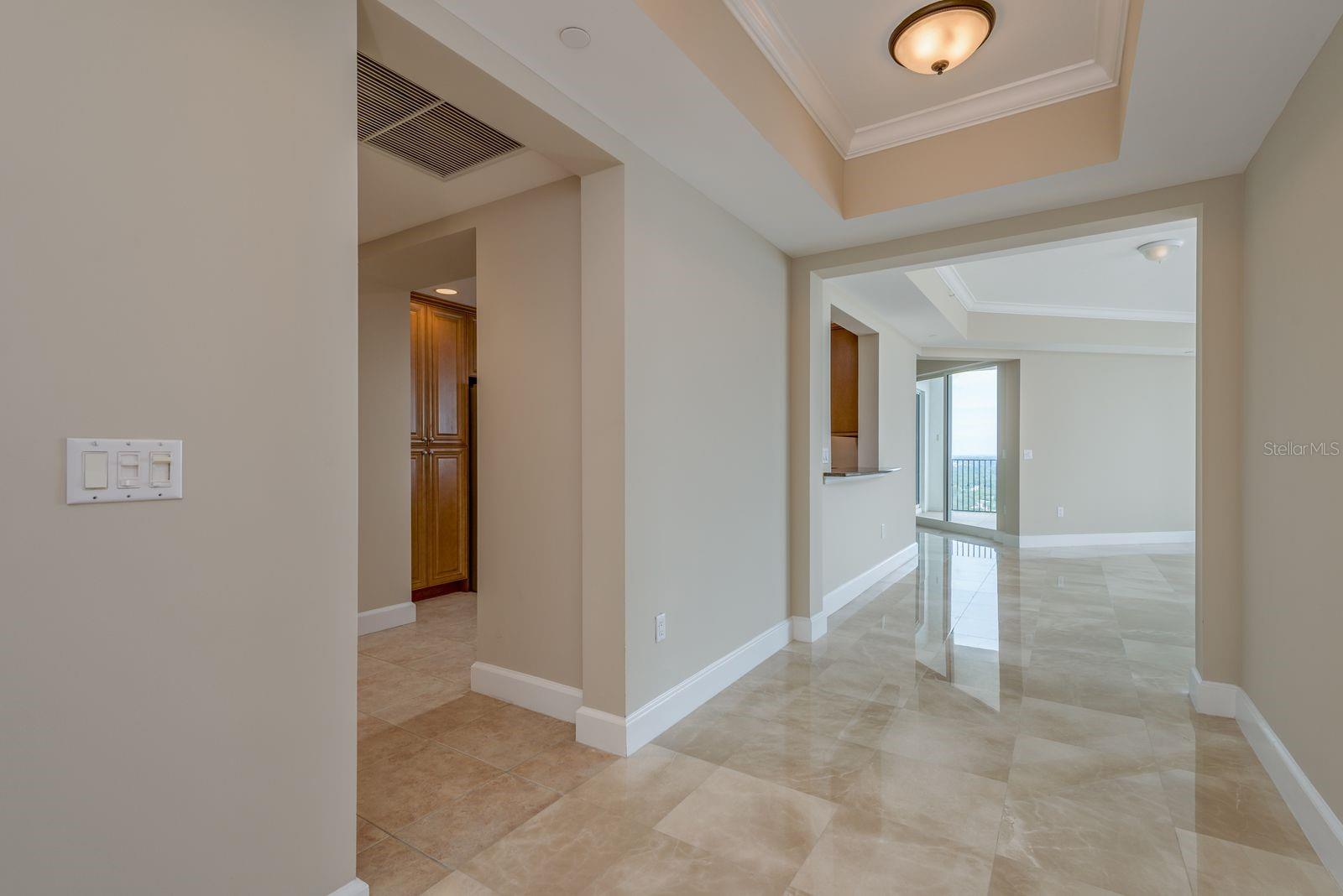 Image 4 of 71 For 300 Beach Drive Ne 2601