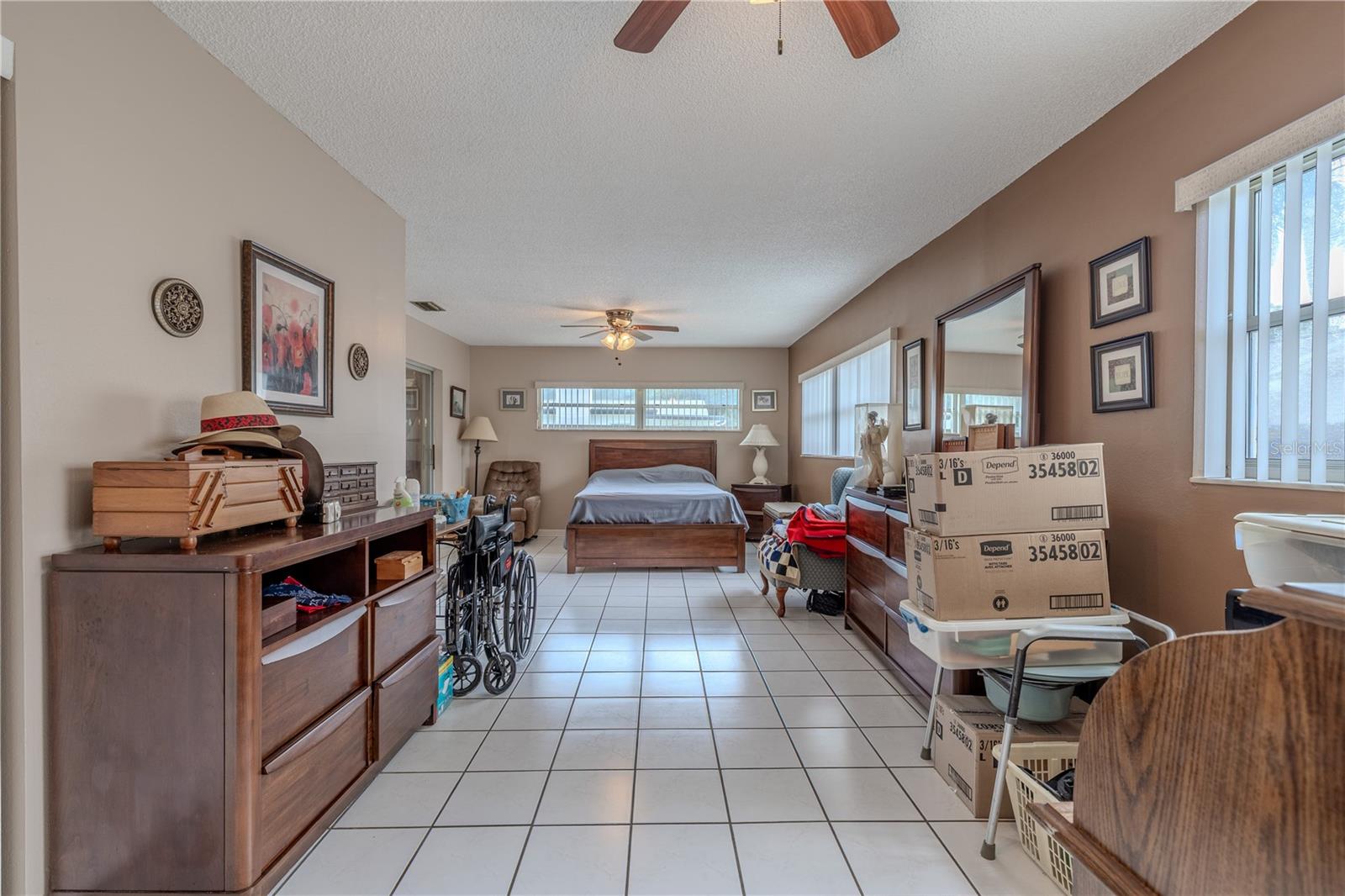 Image 17 of 32 For 404 Ocean Court