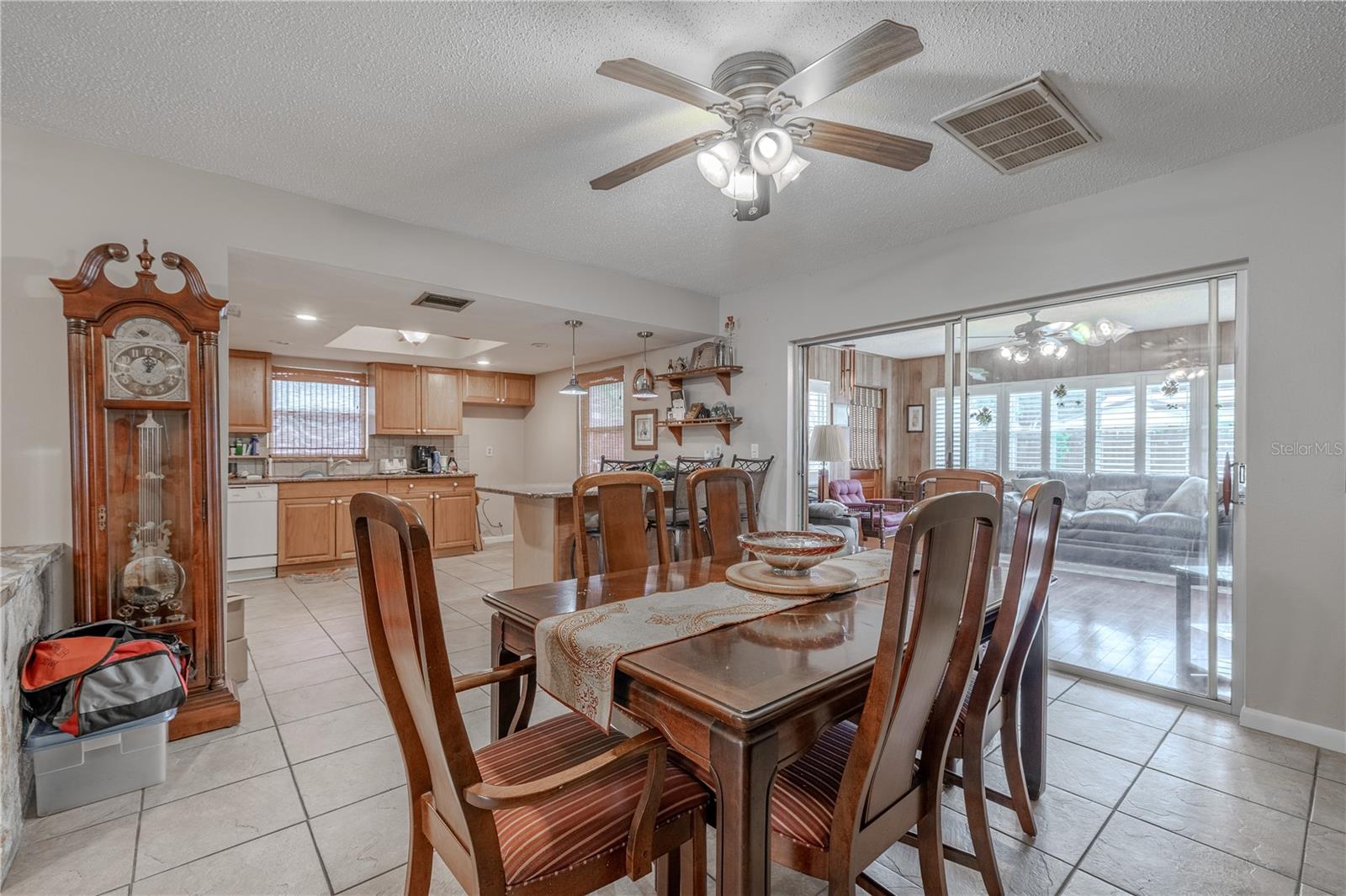Image 7 of 32 For 404 Ocean Court