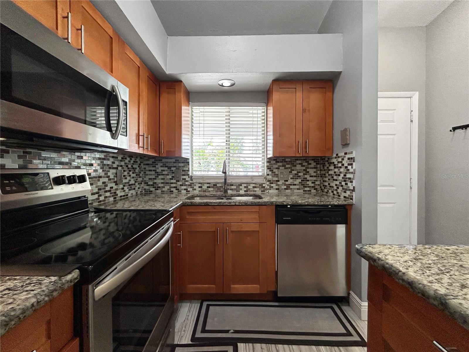 Image 5 of 25 For 4009 Cypress Willow Court 4