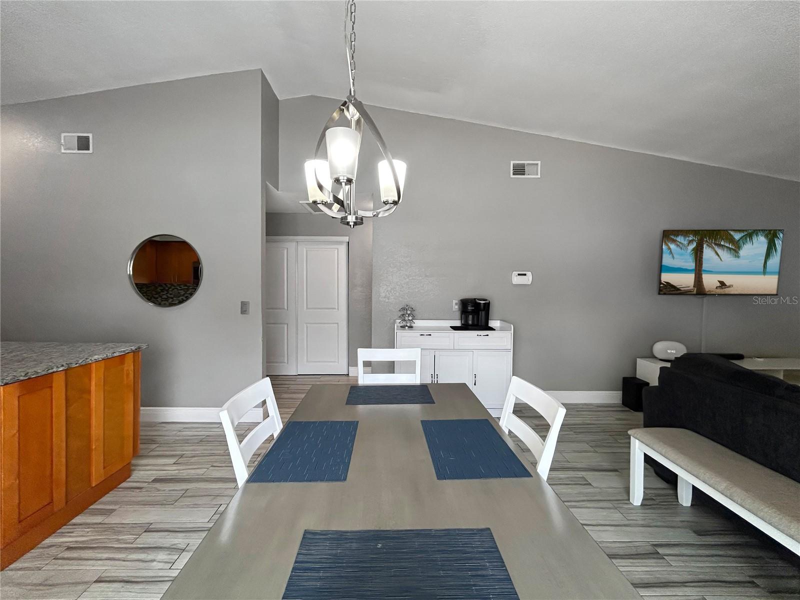 Image 9 of 25 For 4009 Cypress Willow Court 4