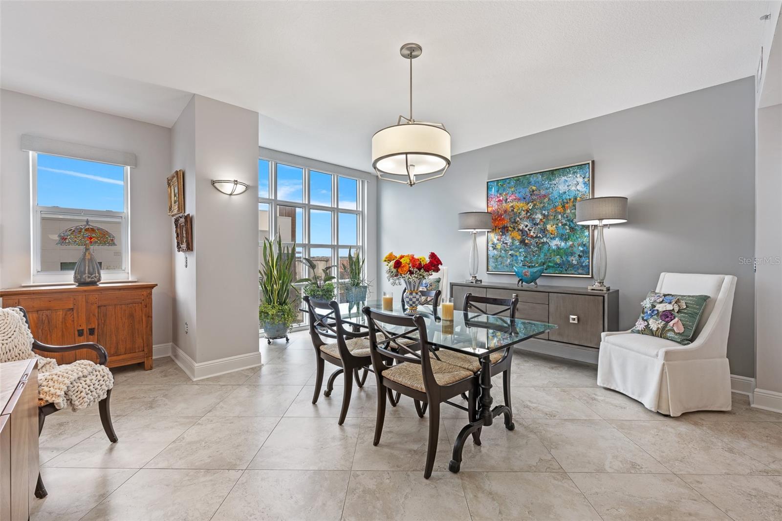 Image 18 of 53 For 1227 Madison Street 805n