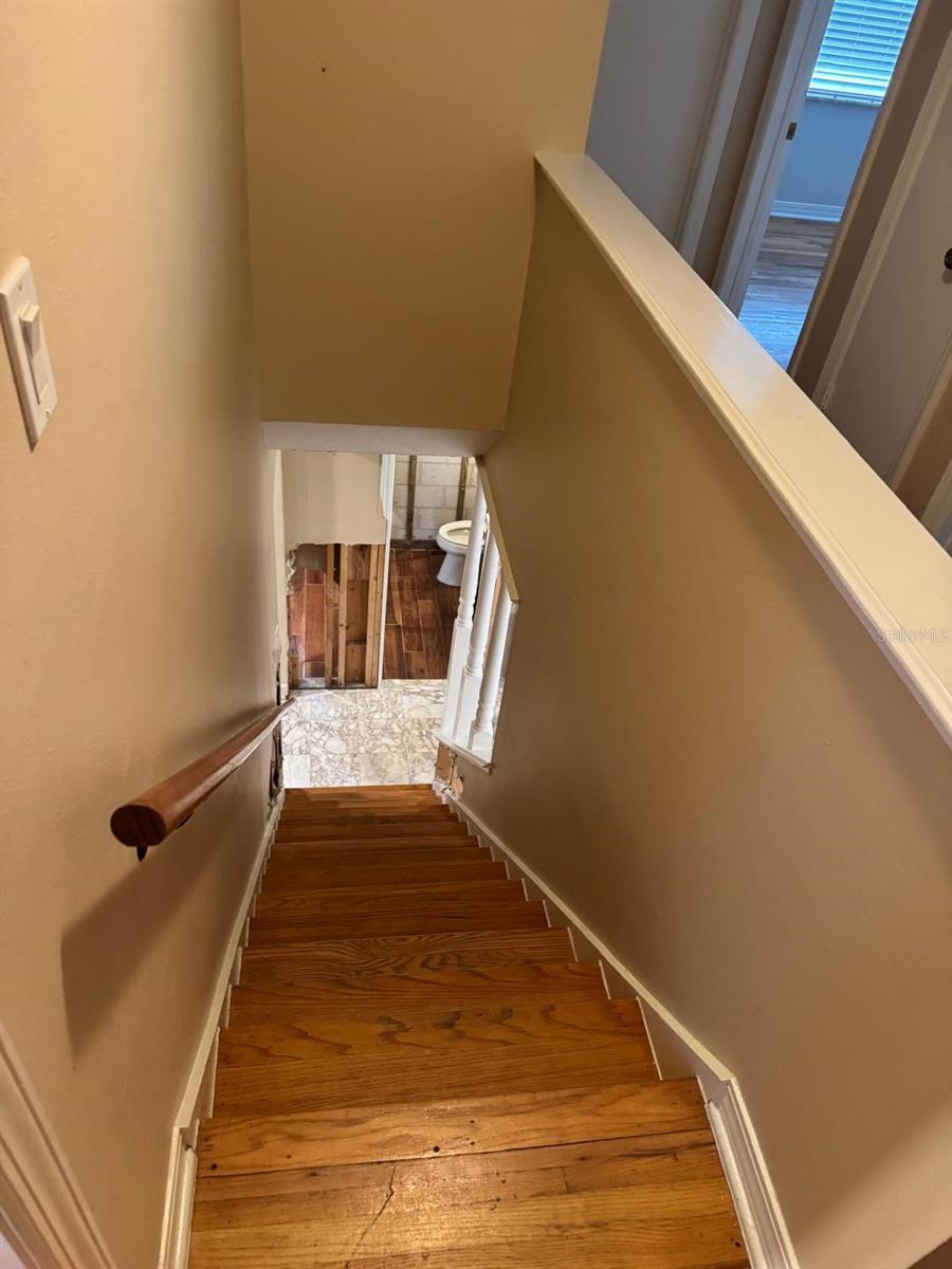 Image 10 of 31 For 205 Occident Street