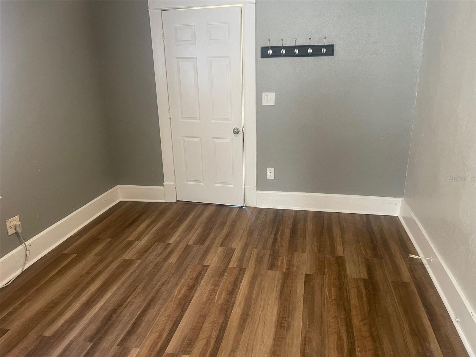 Image 2 of 6 For 819 6th Street N 3