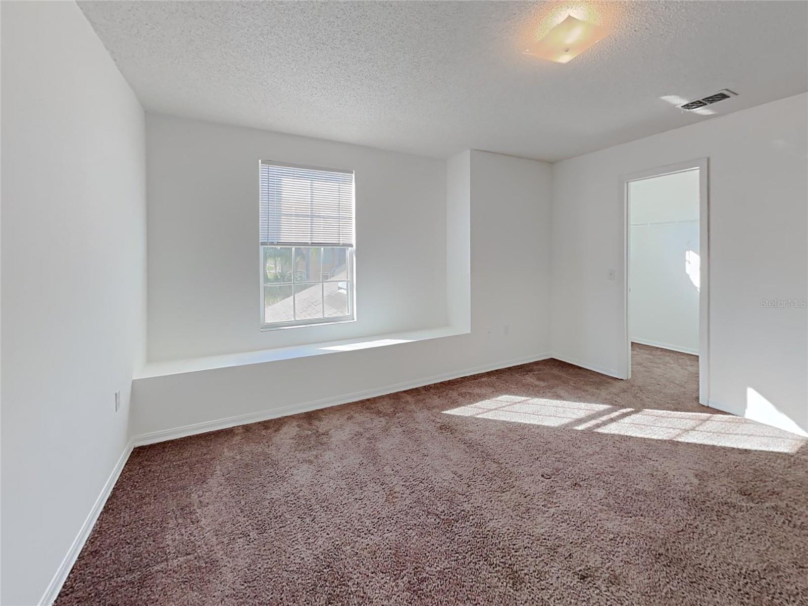 Image 10 of 26 For 47 Altera Court