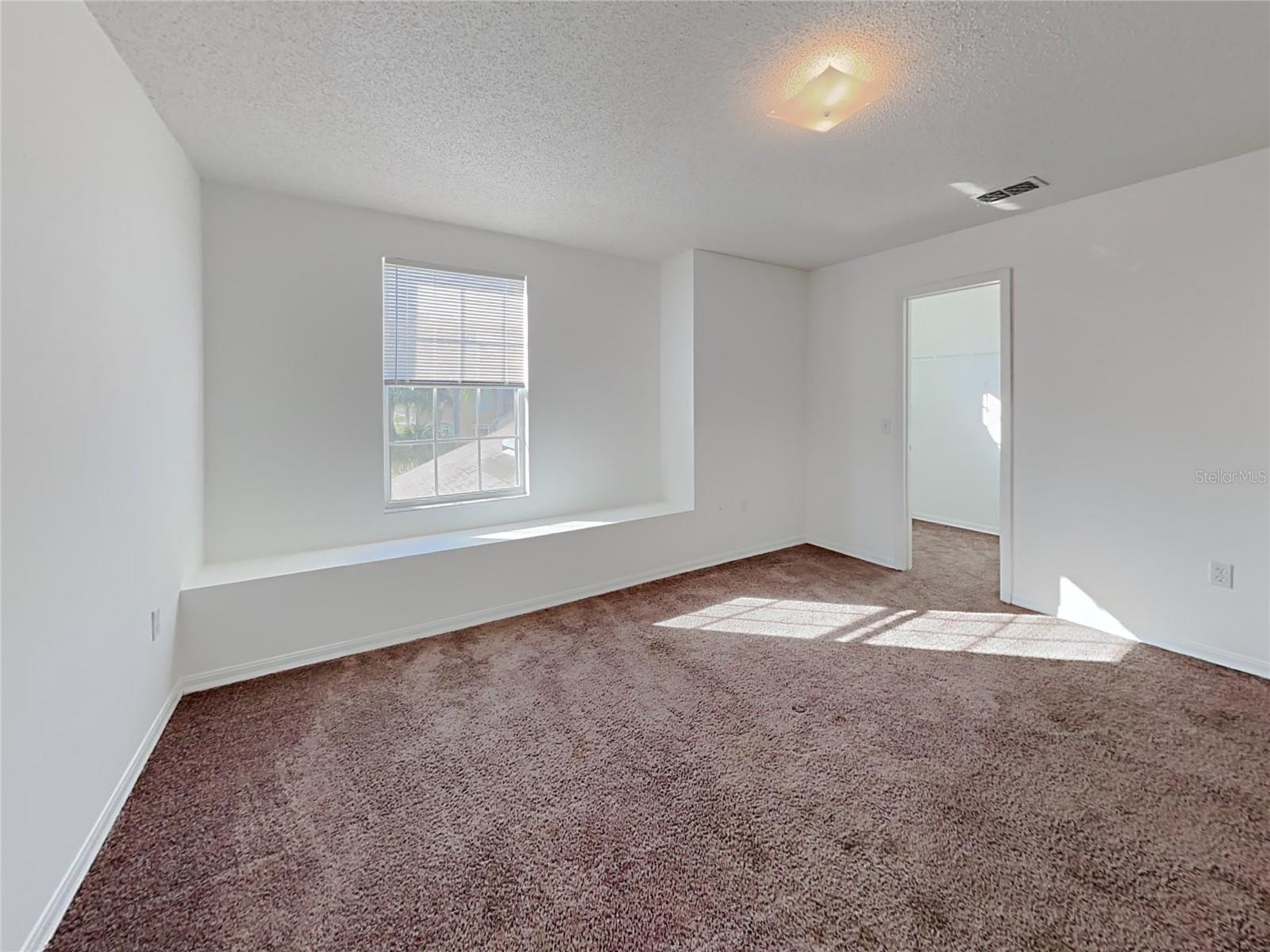 Image 16 of 26 For 47 Altera Court