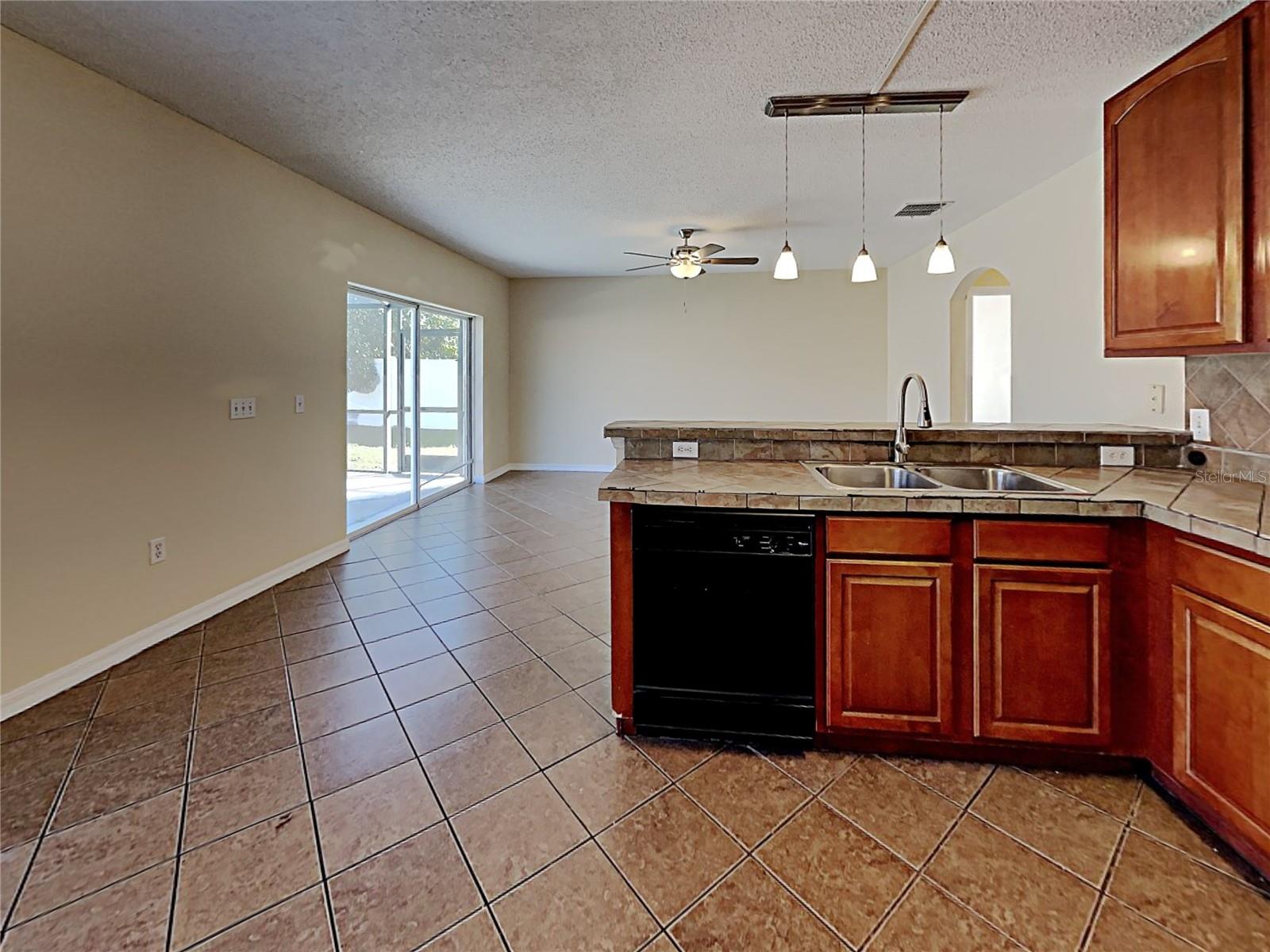 Image 4 of 26 For 47 Altera Court