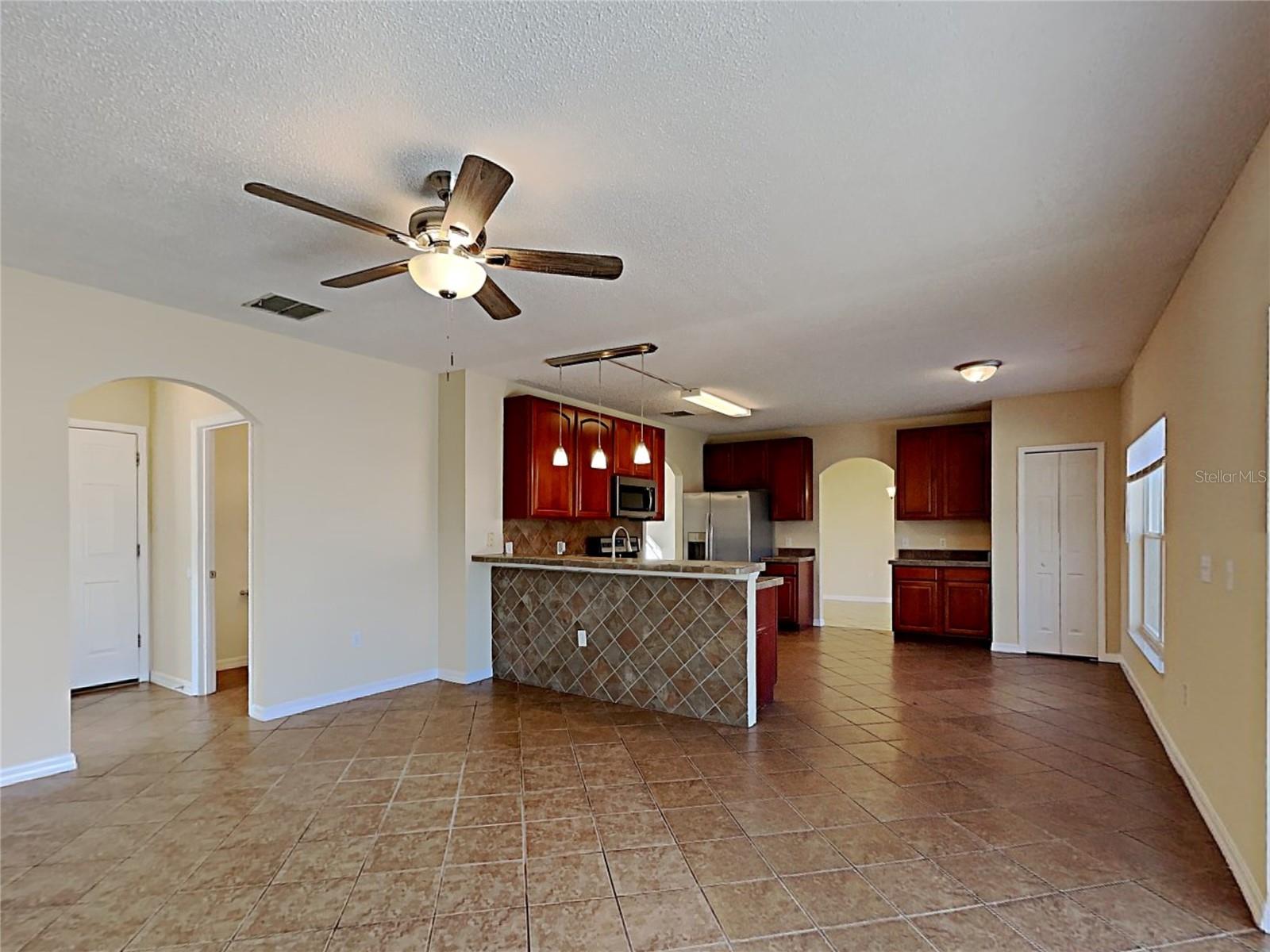Image 7 of 26 For 47 Altera Court