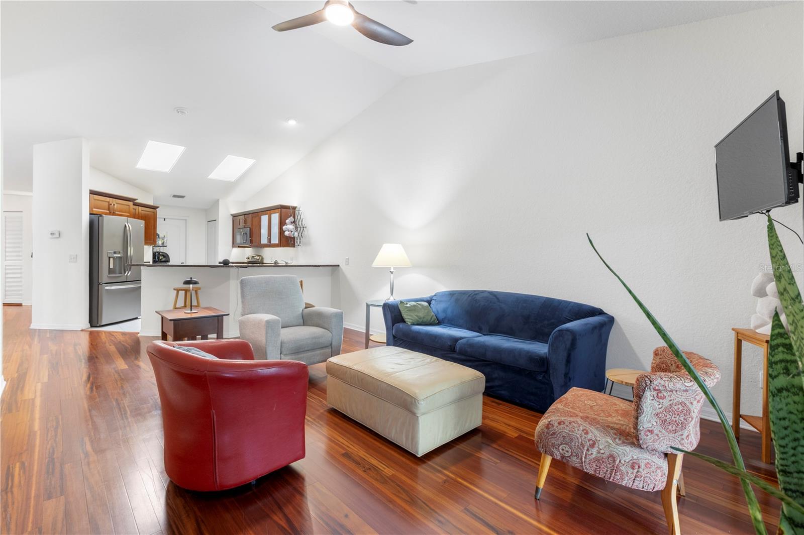 Image 14 of 42 For 22130 Little Lagoon Court 306