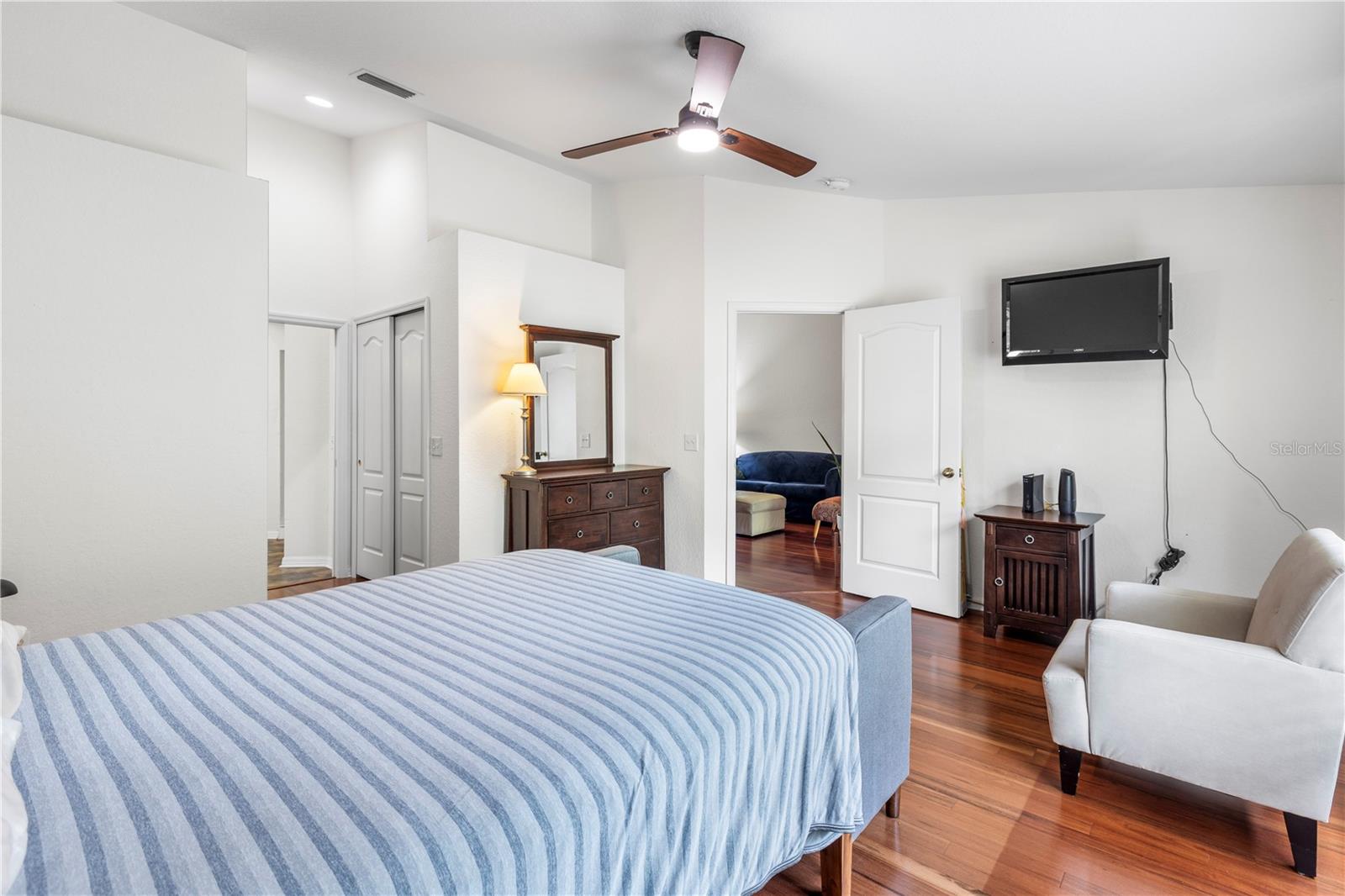 Image 18 of 42 For 22130 Little Lagoon Court 306