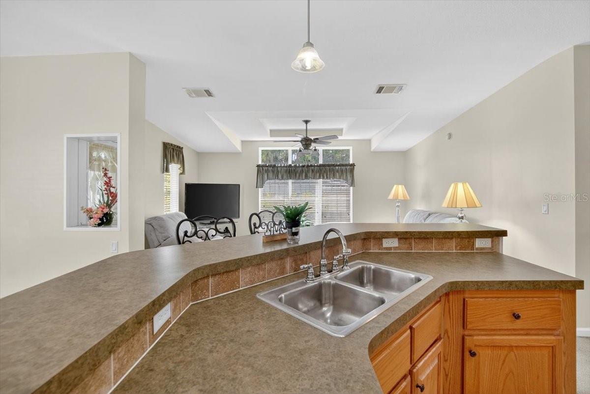 Image 14 of 54 For 4703 Coral Street