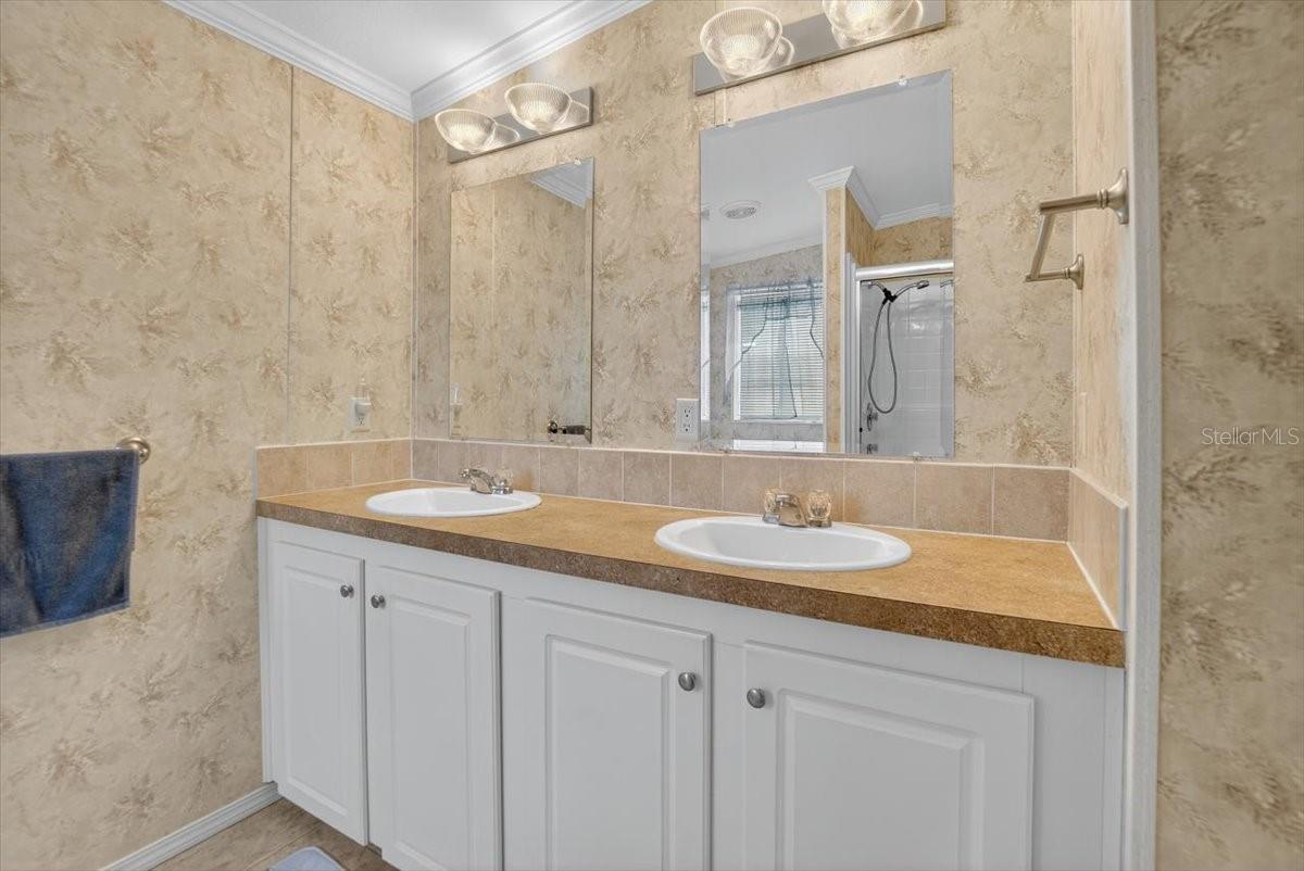 Image 31 of 54 For 4703 Coral Street