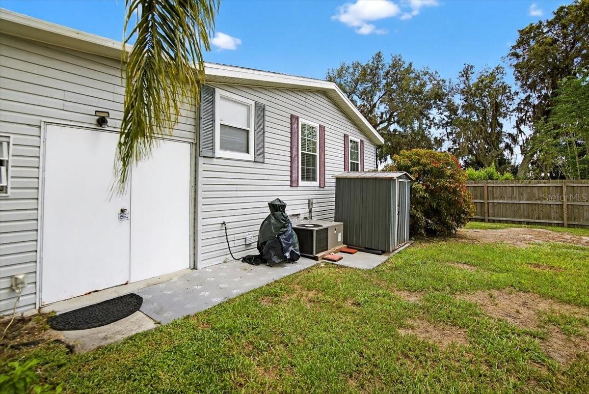 Image 41 of 54 For 4703 Coral Street