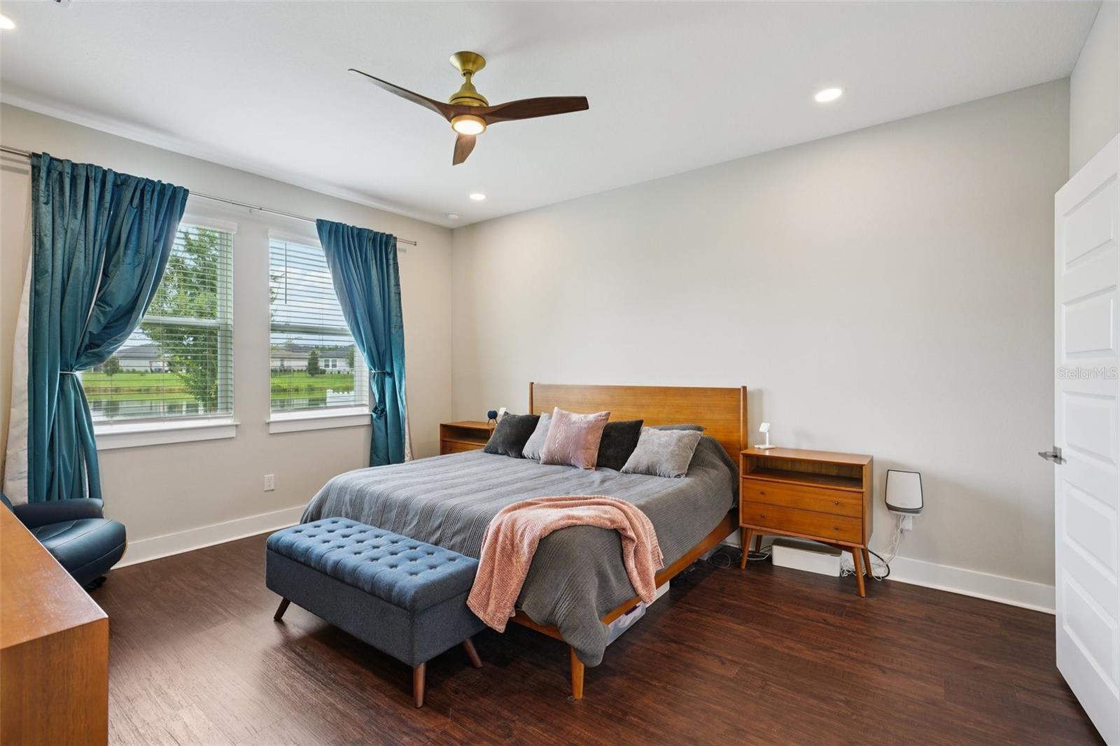 Image 18 of 41 For 7096 Heron Walk Lane