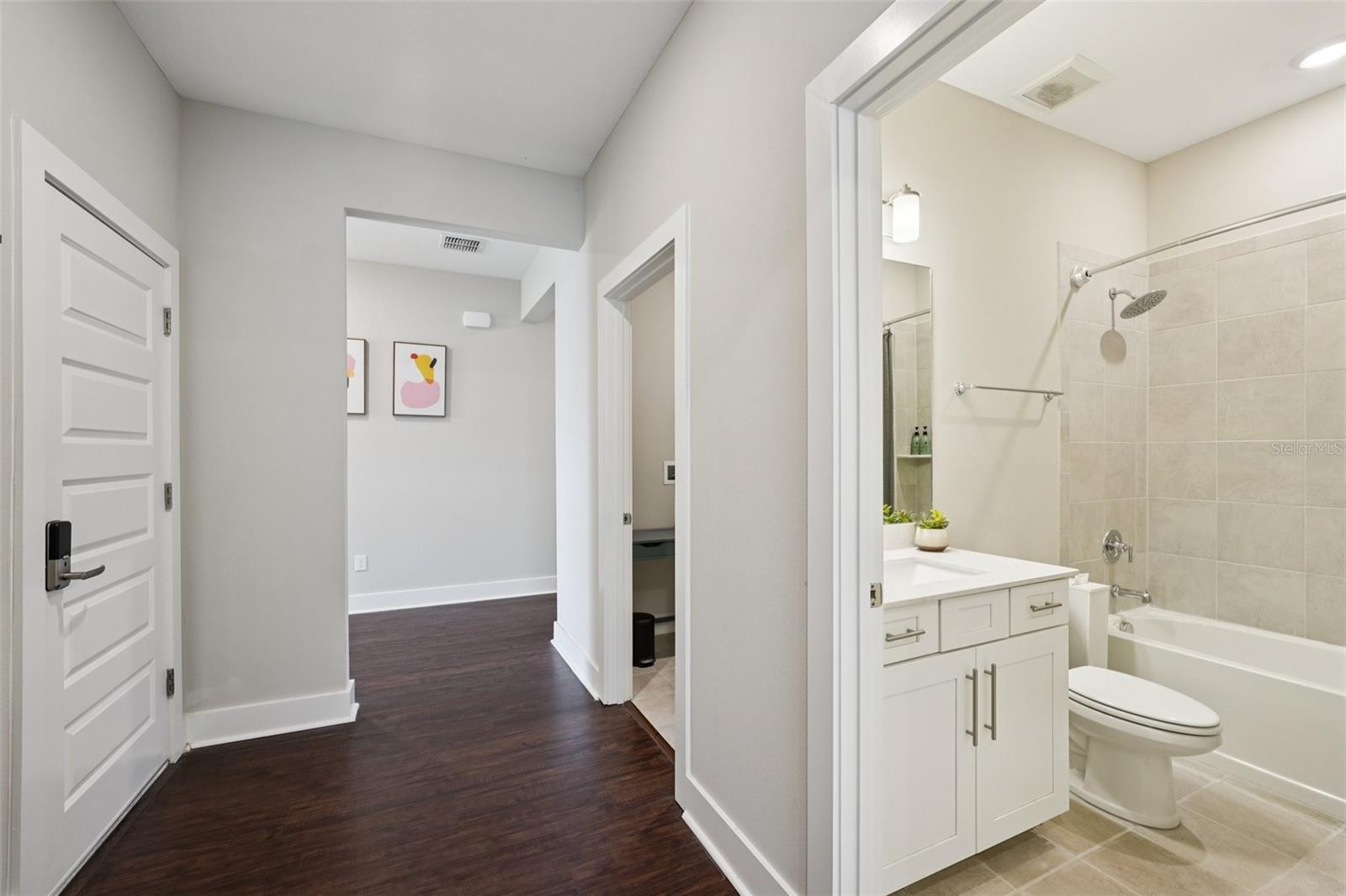 Image 31 of 41 For 7096 Heron Walk Lane