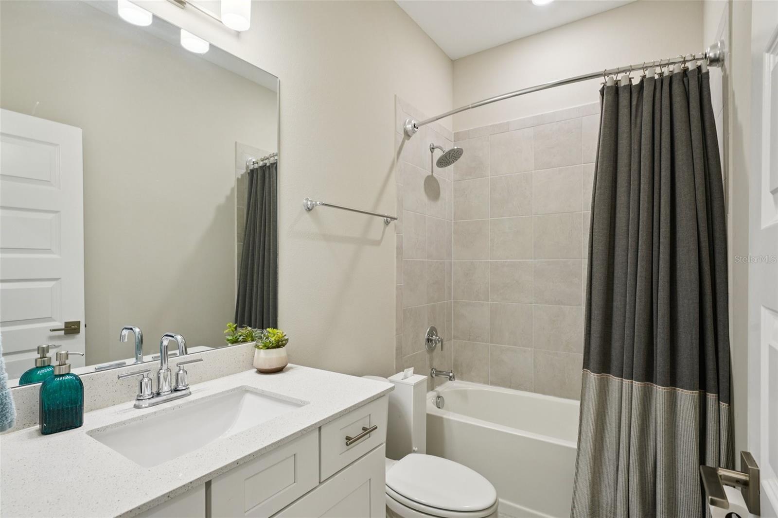 Image 32 of 41 For 7096 Heron Walk Lane