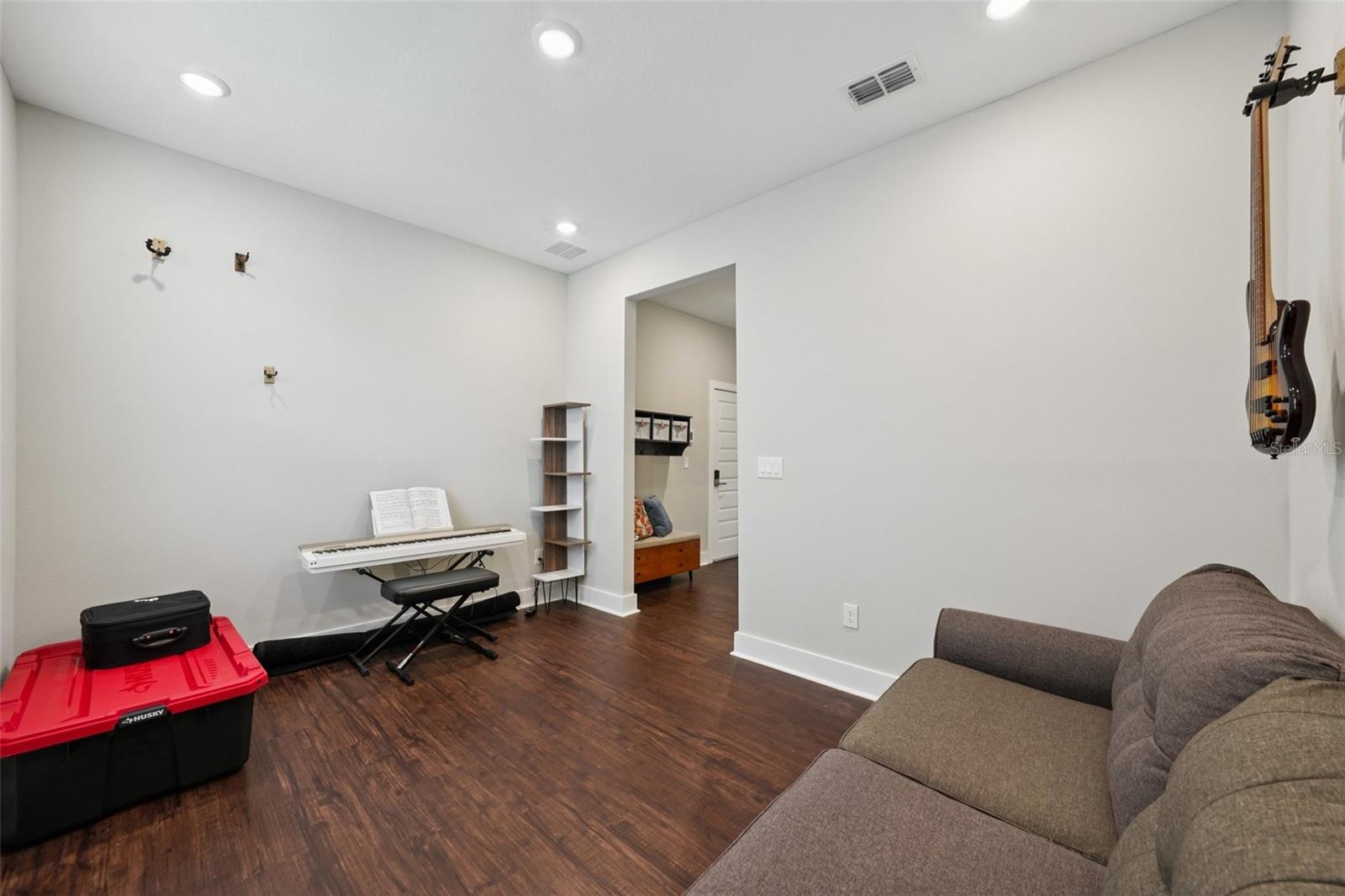 Image 34 of 41 For 7096 Heron Walk Lane