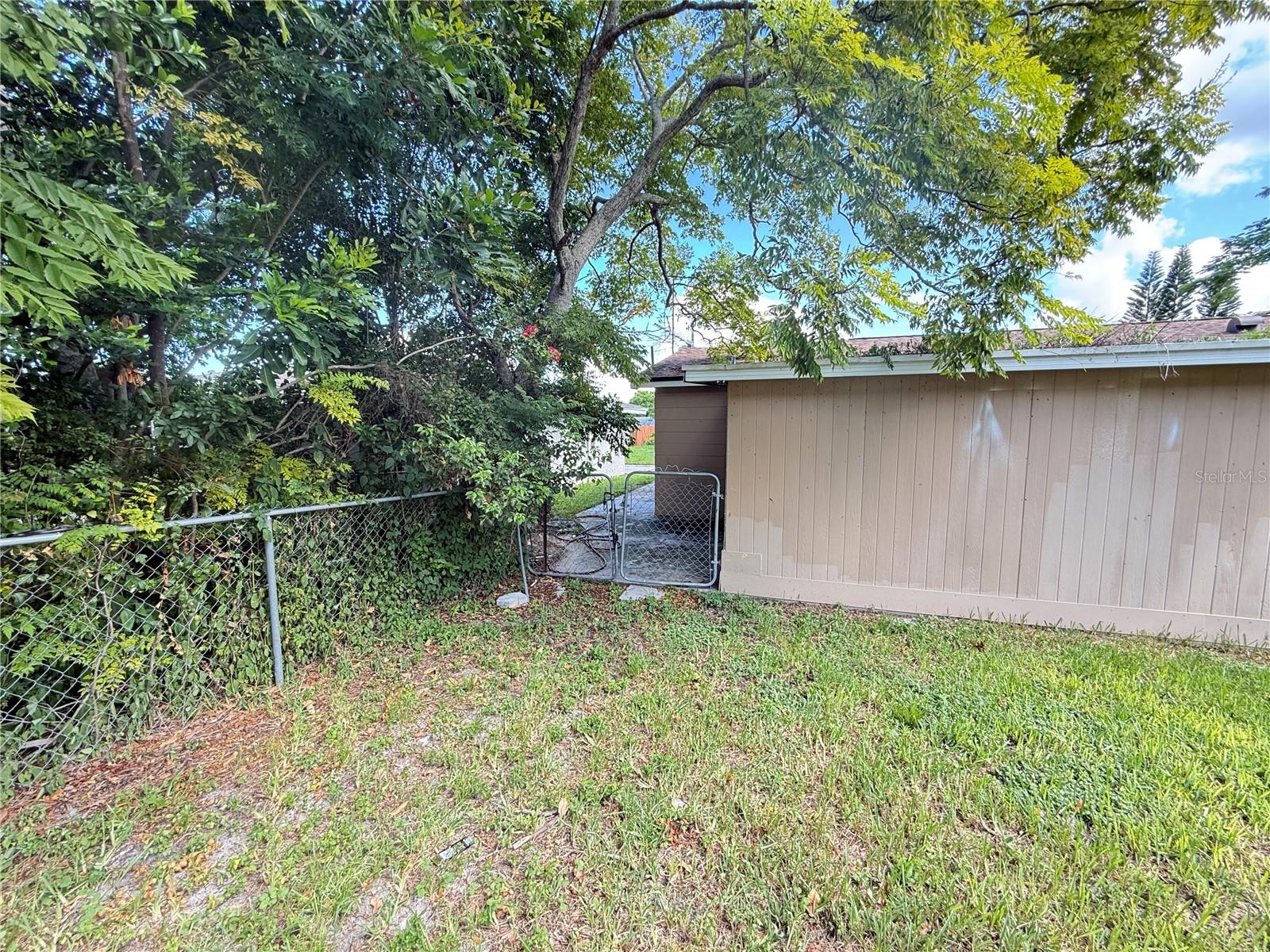 Image 12 of 33 For 7236 San Carlos Drive