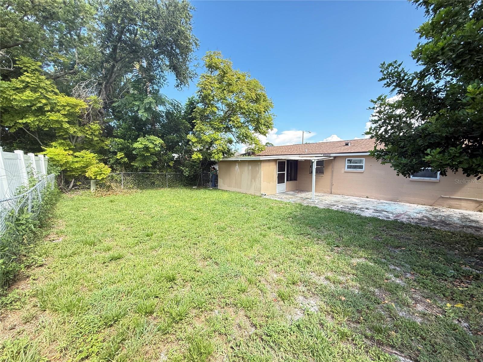 Image 16 of 33 For 7236 San Carlos Drive