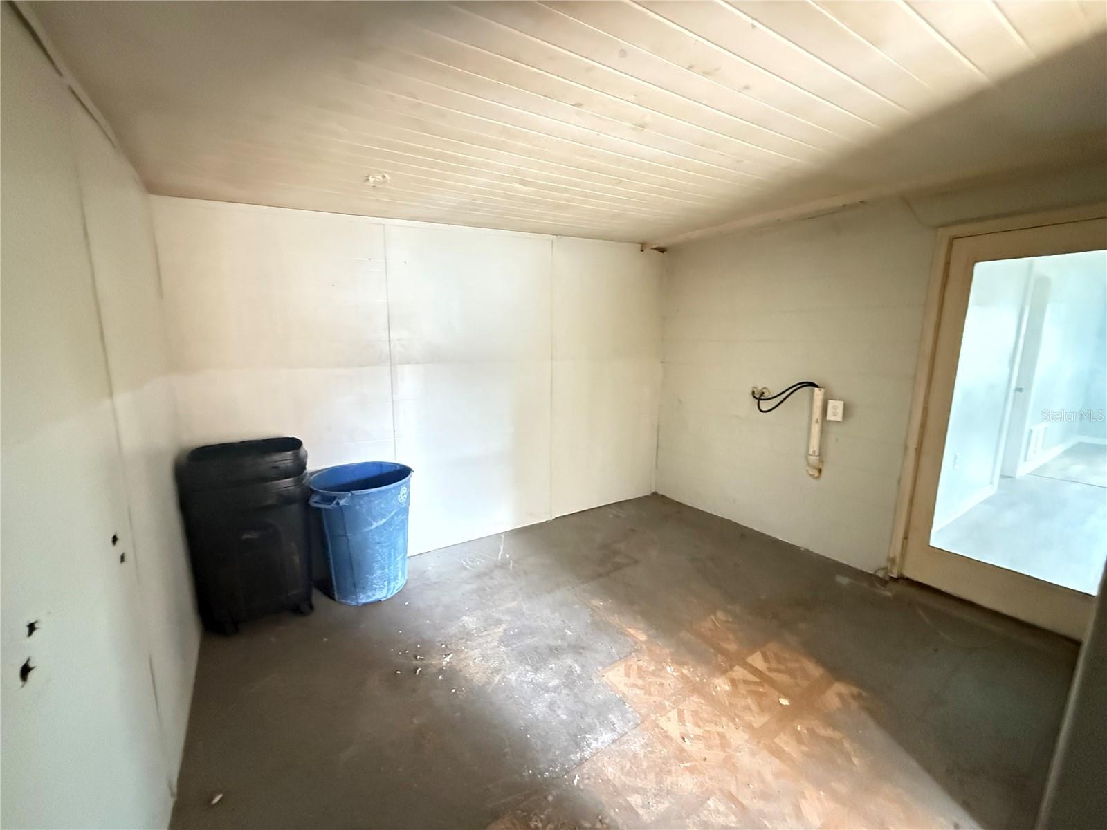 Image 19 of 33 For 7236 San Carlos Drive