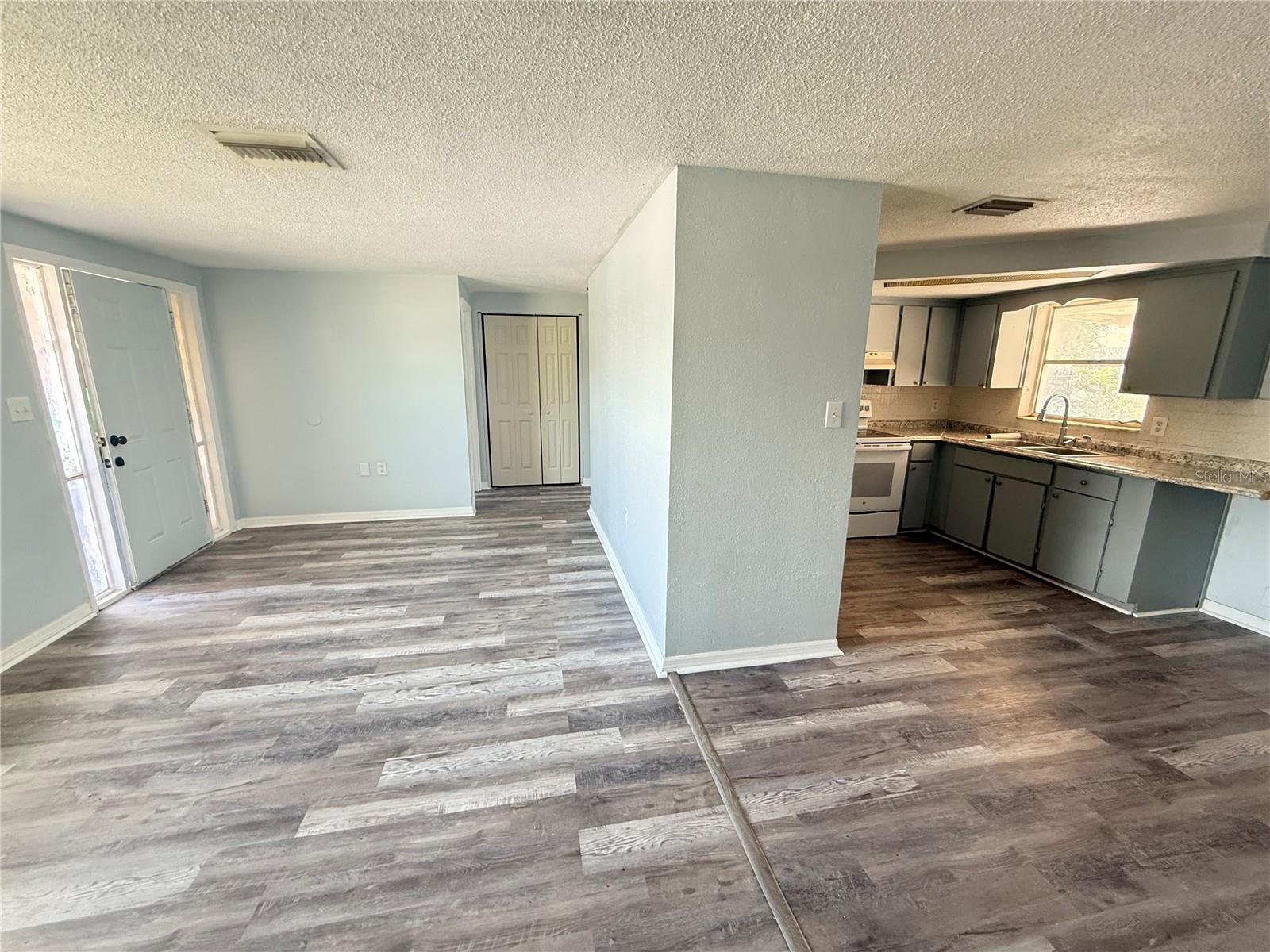 Image 24 of 33 For 7236 San Carlos Drive