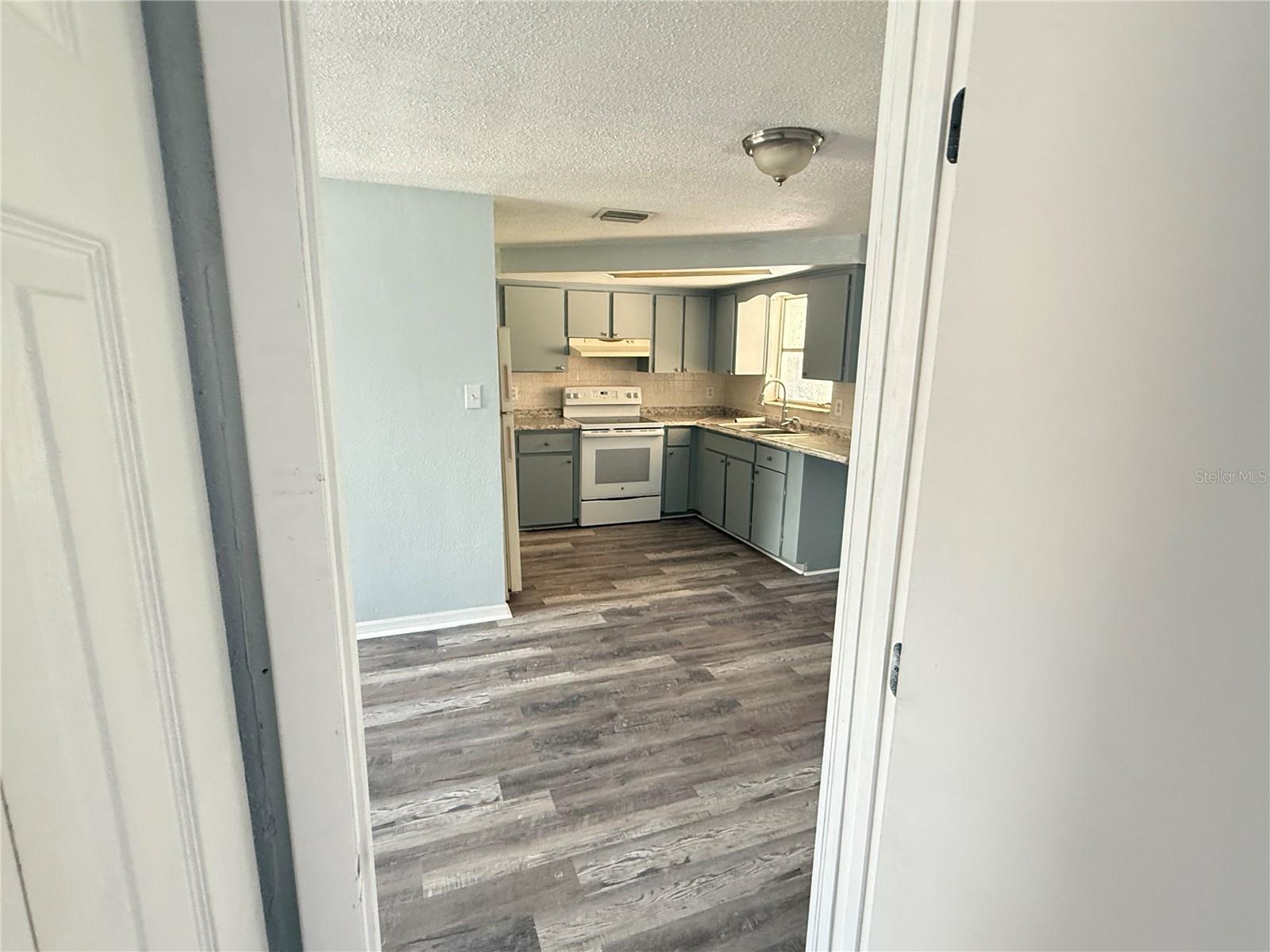 Image 4 of 33 For 7236 San Carlos Drive