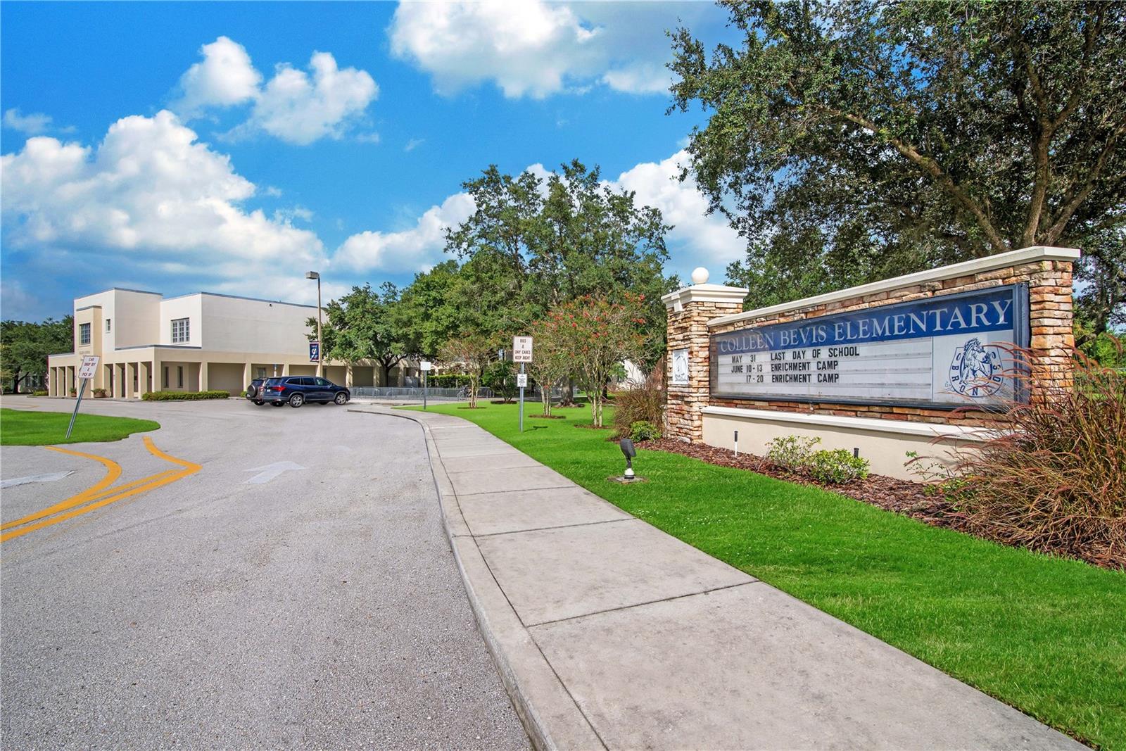 Image 16 of 22 For 15909 Fishhawk View Drive