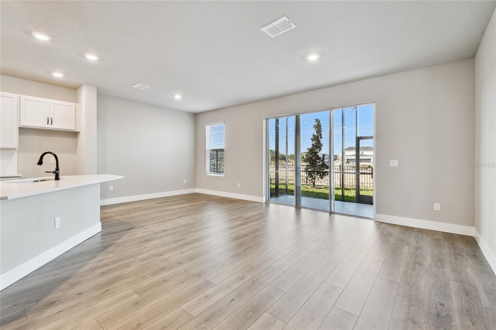 Image 43 of 46 For 11746 Full Moon Loop