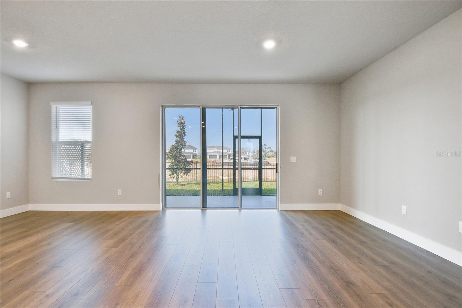 Image 44 of 46 For 11746 Full Moon Loop