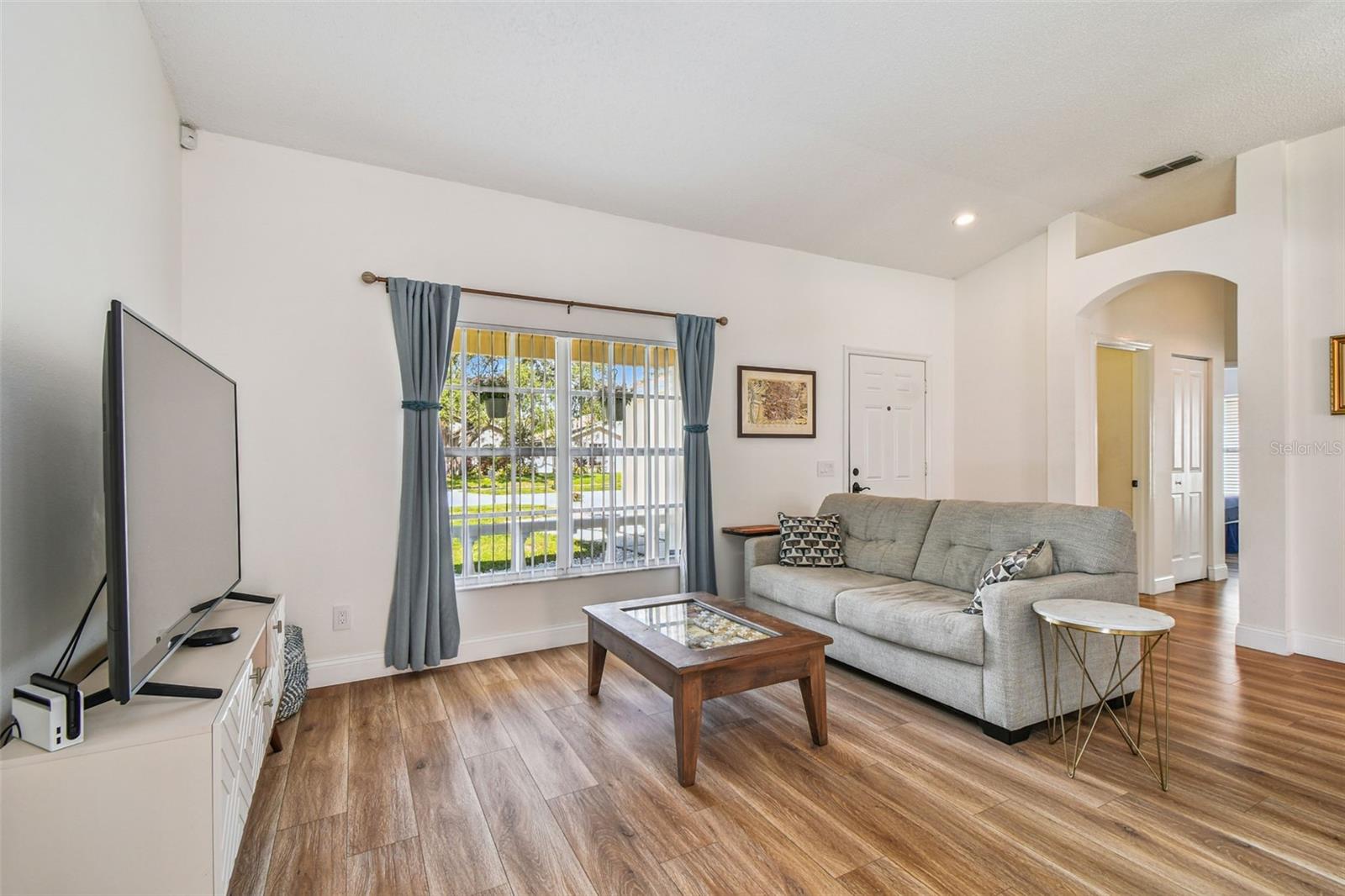 Image 13 of 69 For 13413 Bellingham Drive