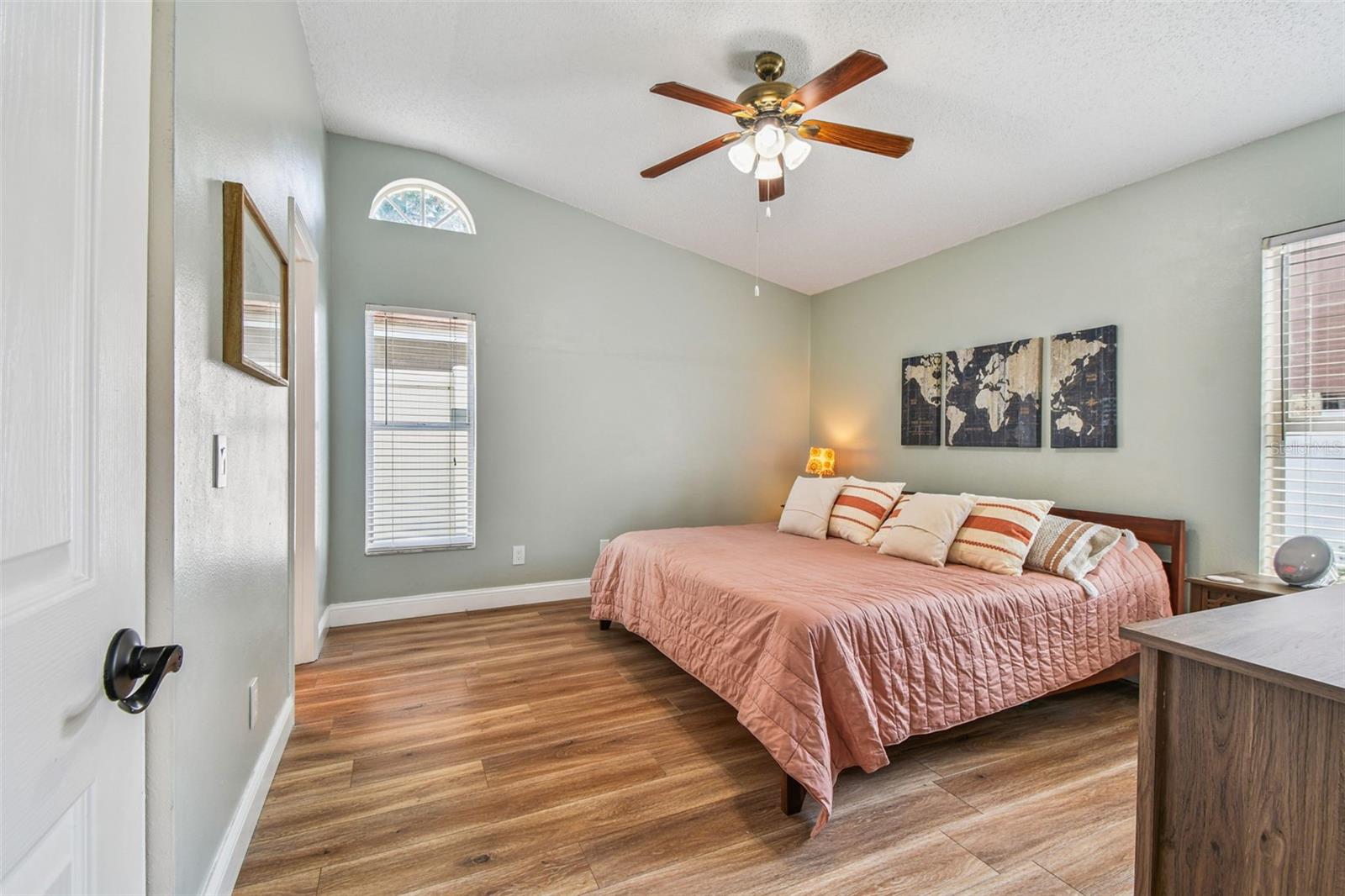 Image 27 of 69 For 13413 Bellingham Drive