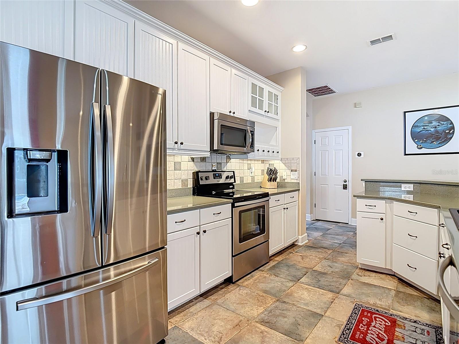 Listing photo id 11 for 12152 Southbridge Terrace