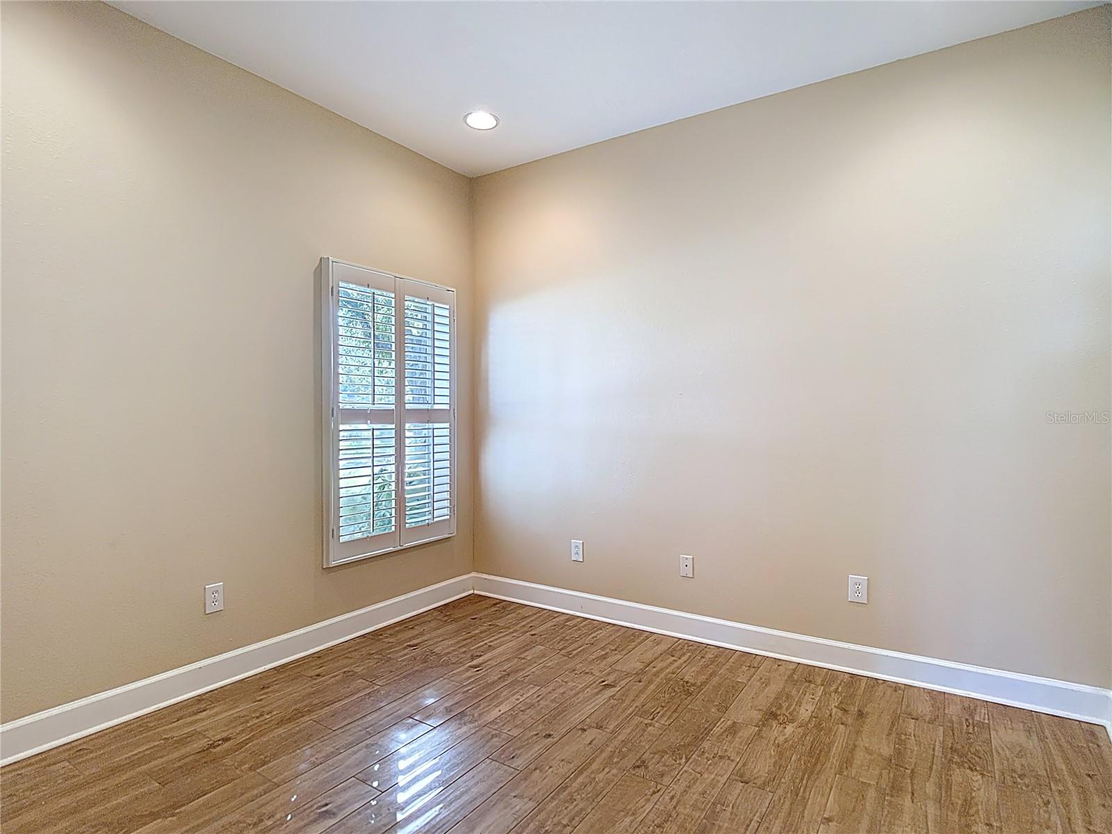 Listing photo id 26 for 12152 Southbridge Terrace