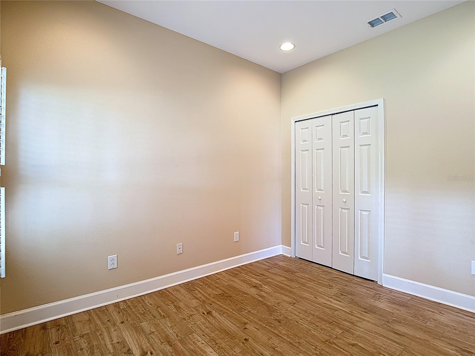 Listing photo id 27 for 12152 Southbridge Terrace