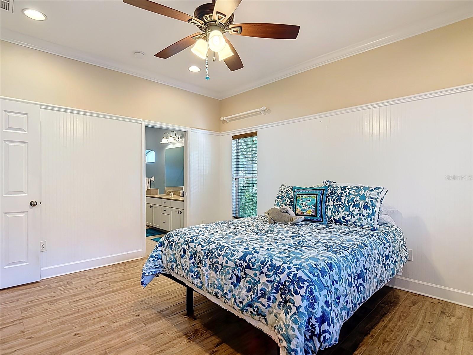 Listing photo id 32 for 12152 Southbridge Terrace