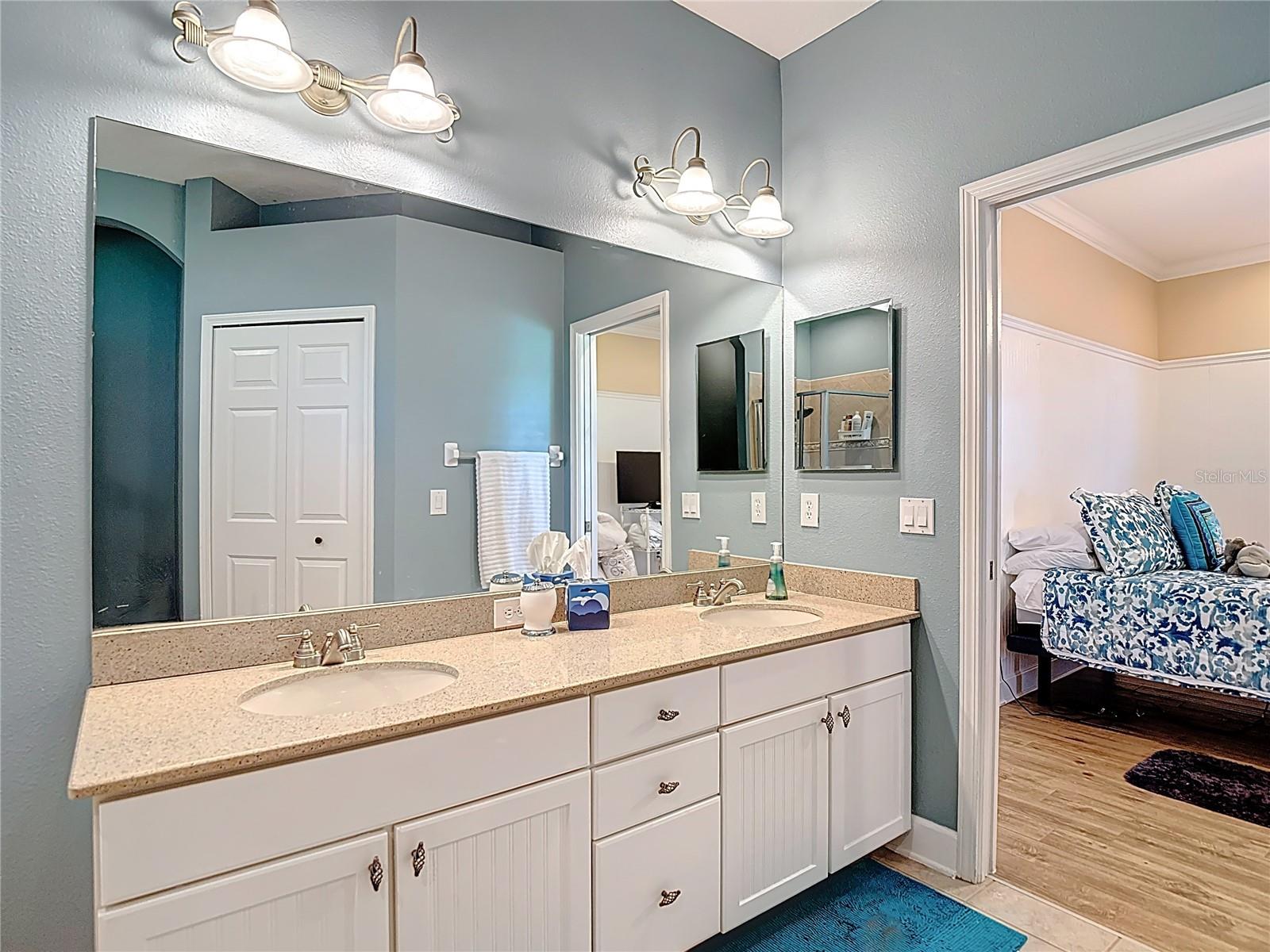 Listing photo id 34 for 12152 Southbridge Terrace