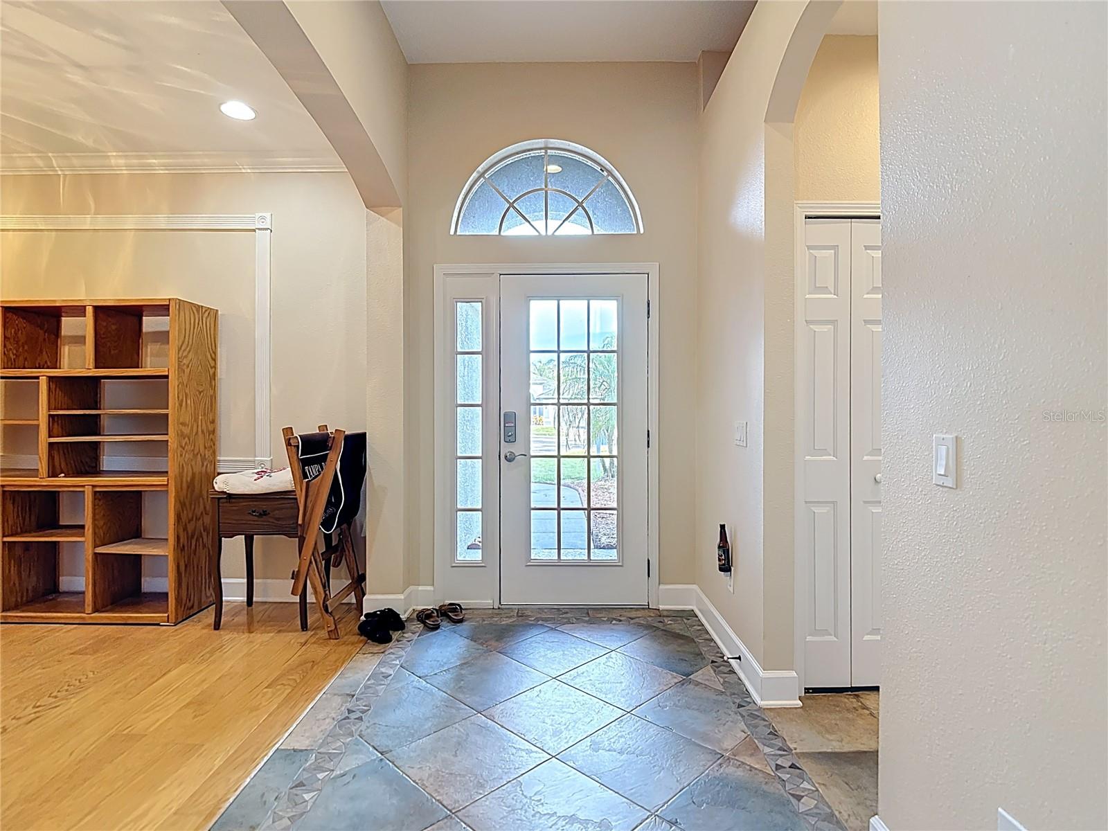 Listing photo id 3 for 12152 Southbridge Terrace