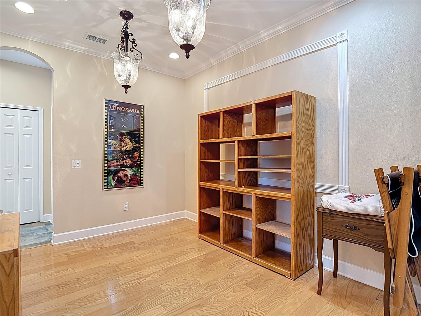 Listing photo id 4 for 12152 Southbridge Terrace