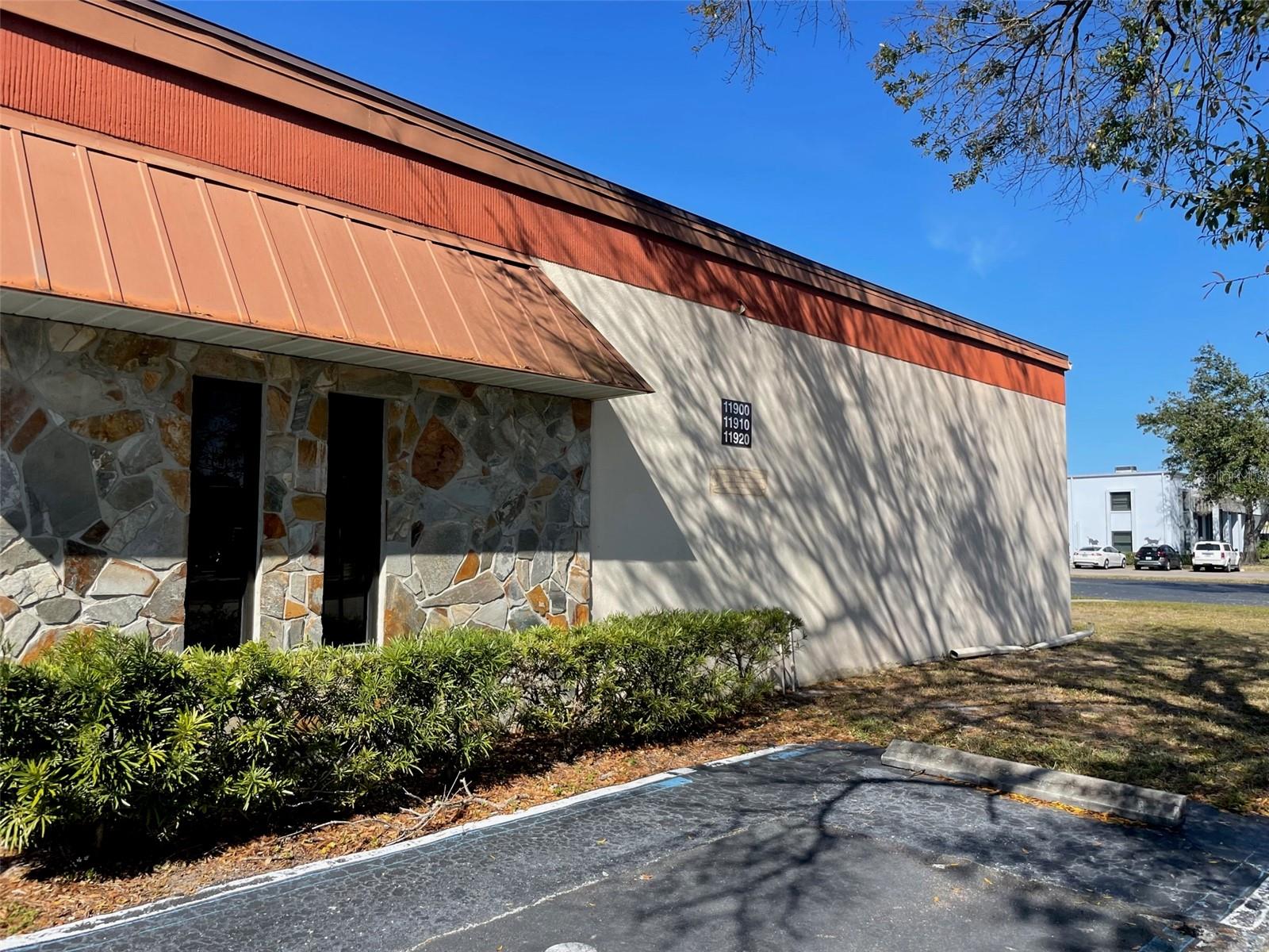 Image 8 of 8 For 11920 31st Court N