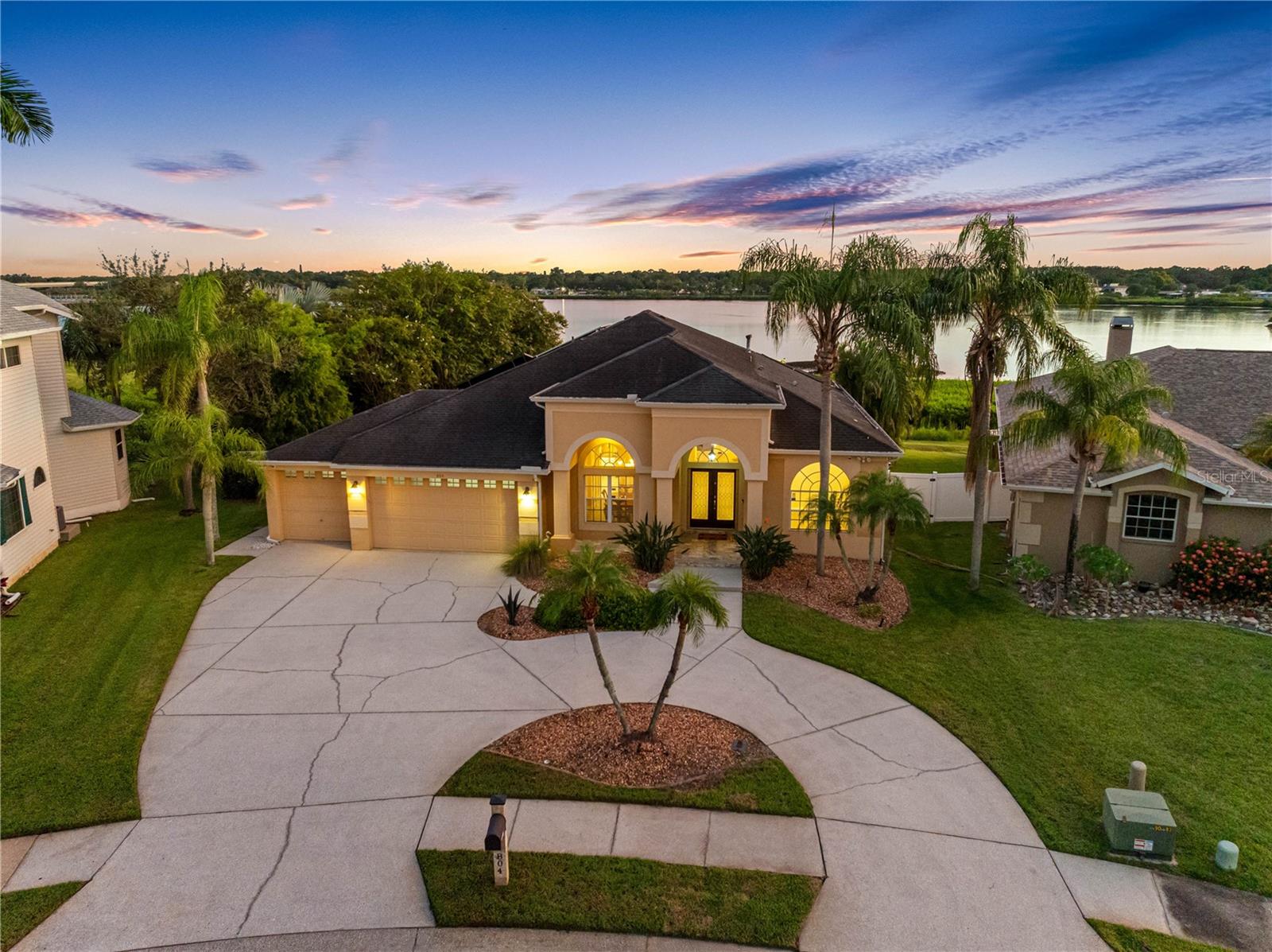 Details for 804 Charles Boulevard, OLDSMAR, FL 34677