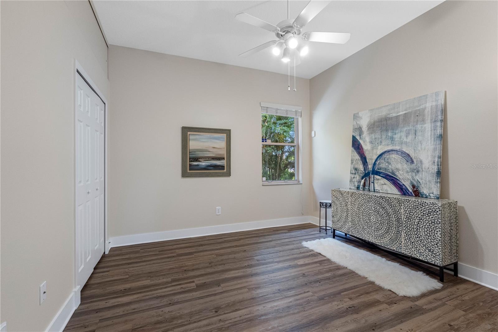 Image 22 of 48 For 804 Charles Boulevard
