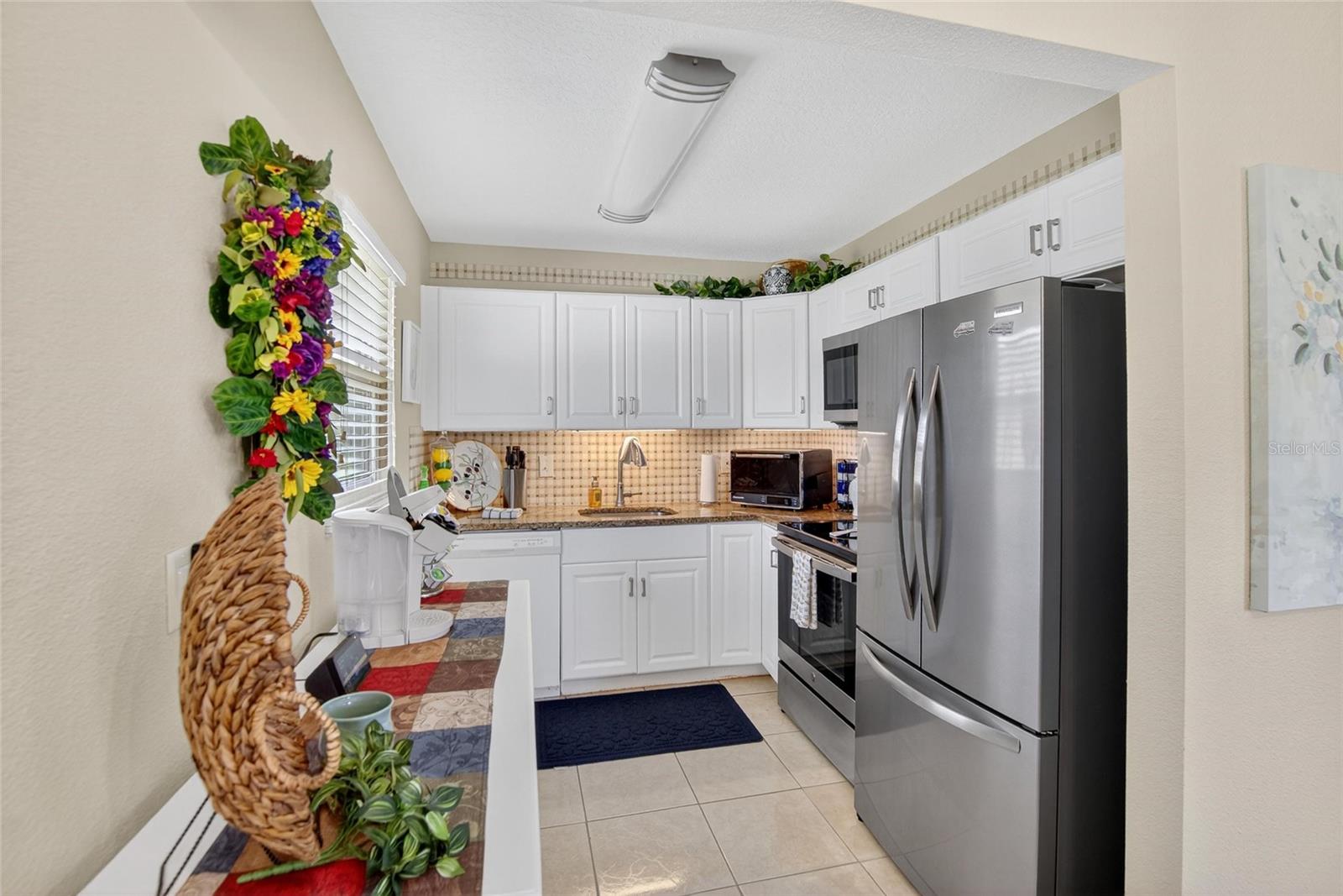 Image 10 of 59 For 202 Bedford Street 69