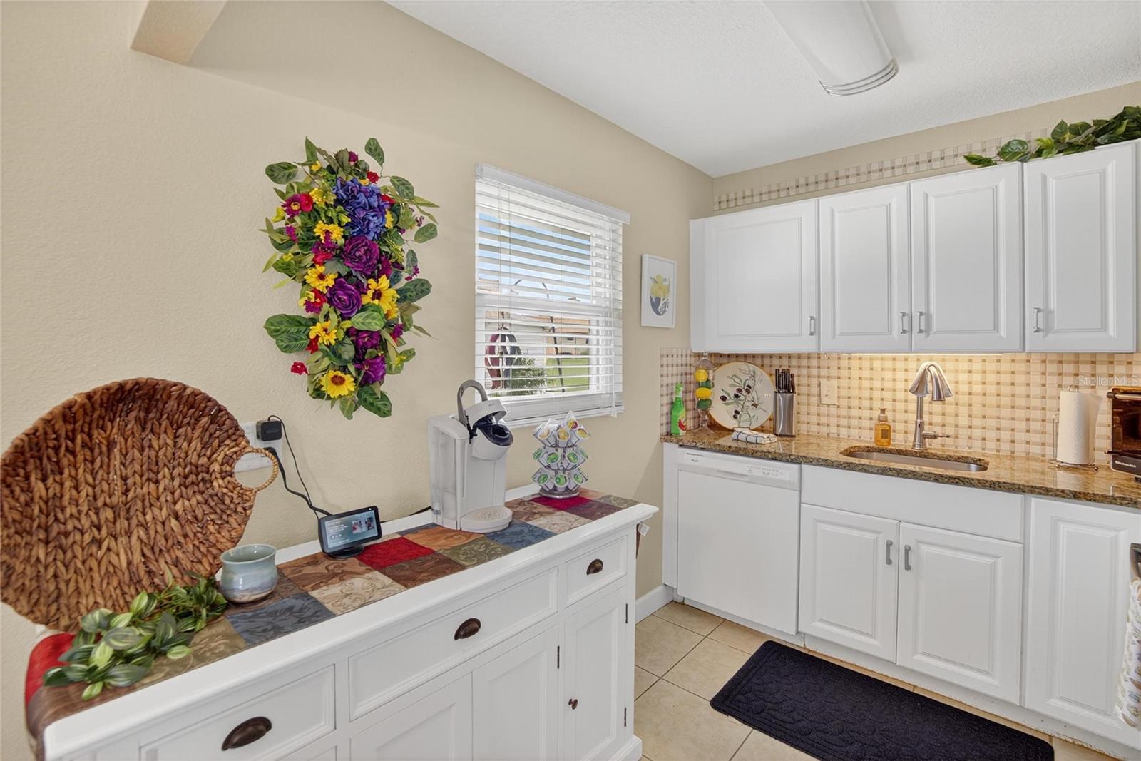 Image 11 of 59 For 202 Bedford Street 69