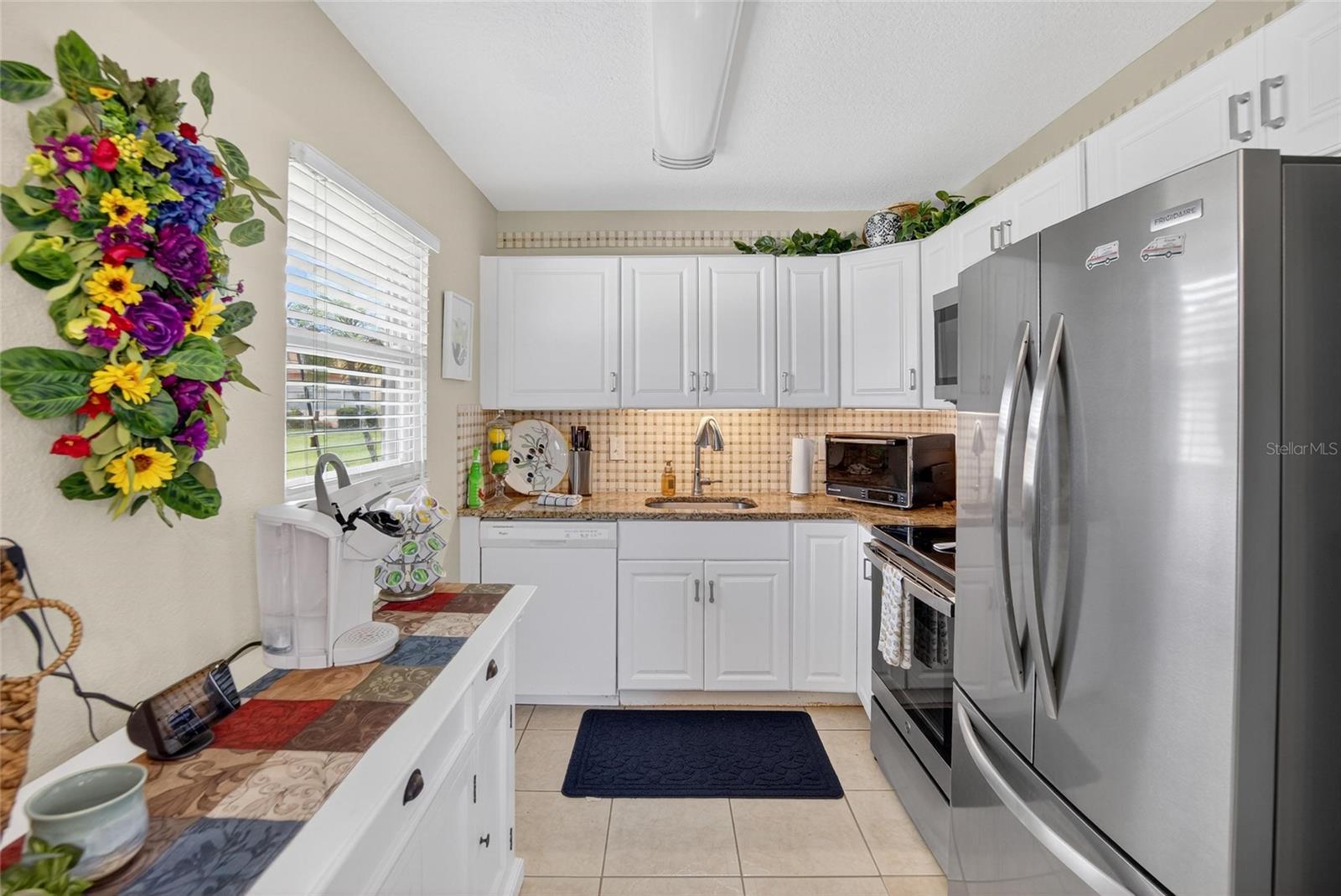 Image 9 of 59 For 202 Bedford Street 69