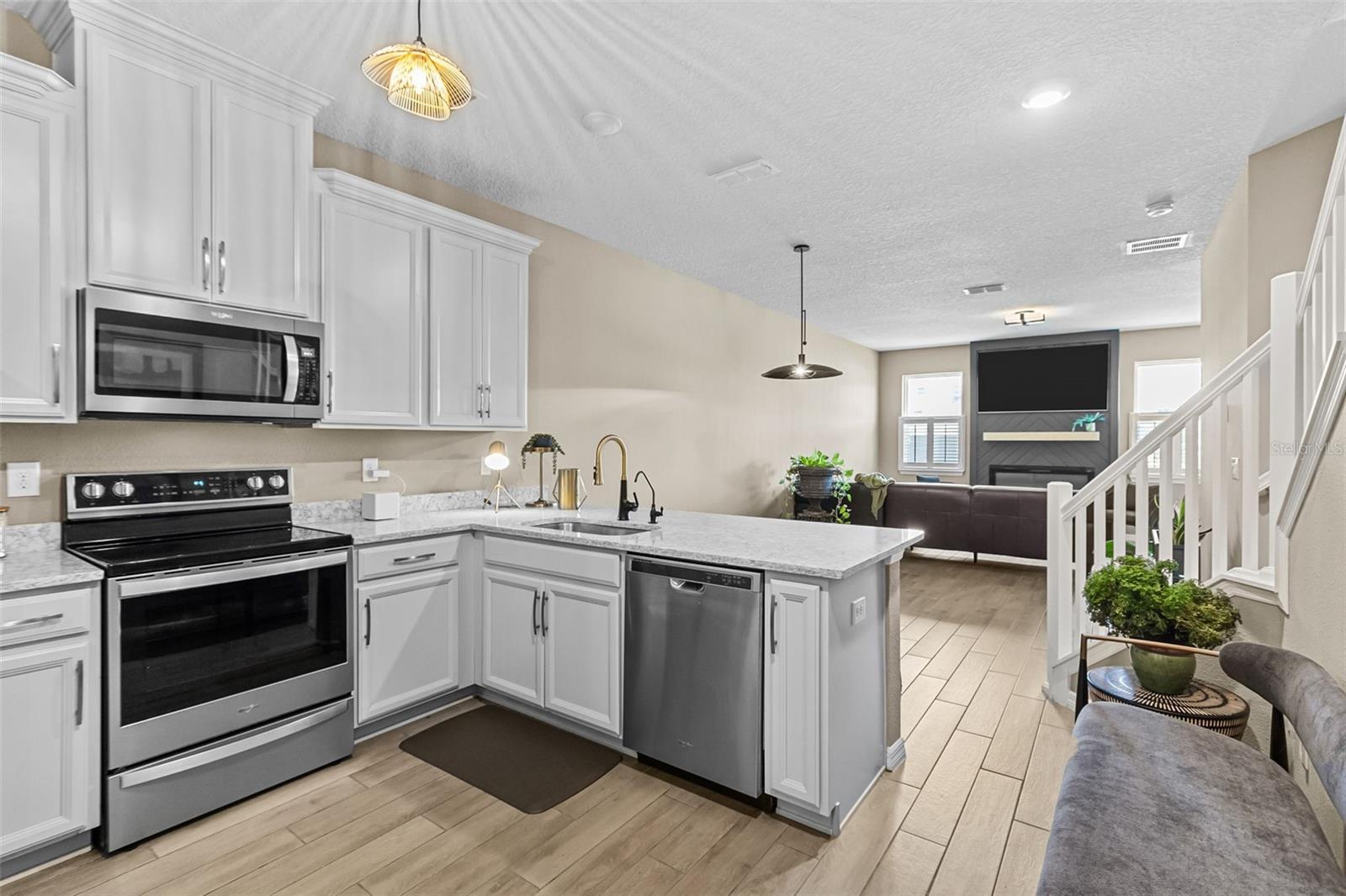 Image 6 of 44 For 5293 Neil Drive