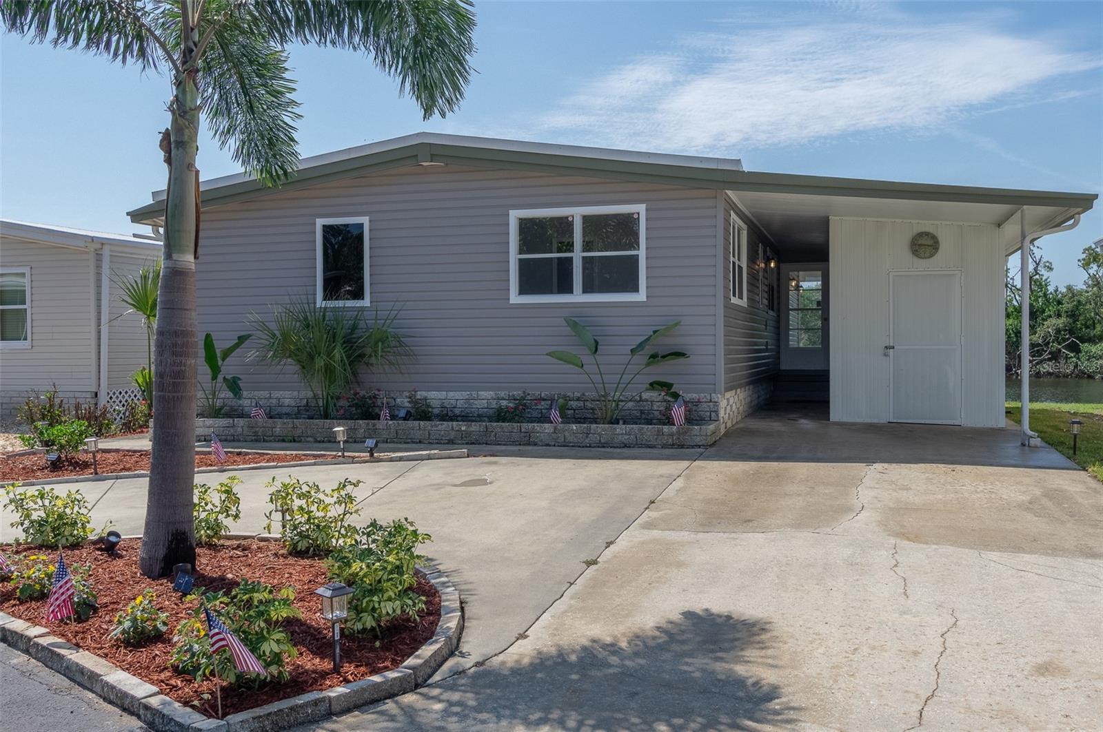 Image 2 of 26 For 460 Mount Oak Avenue Ne 745