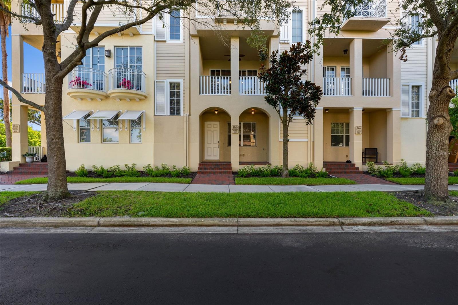 Image 2 of 54 For 5902 Printery Street 102